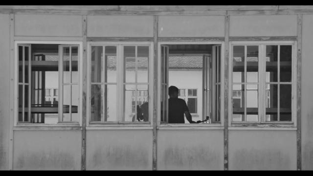 奥斯特里茨.Austerlitz.2016.GERMAN.1080p.AMZN.WEBRip.AAC2.0.x264-KUCHU 2.77GB-4.png