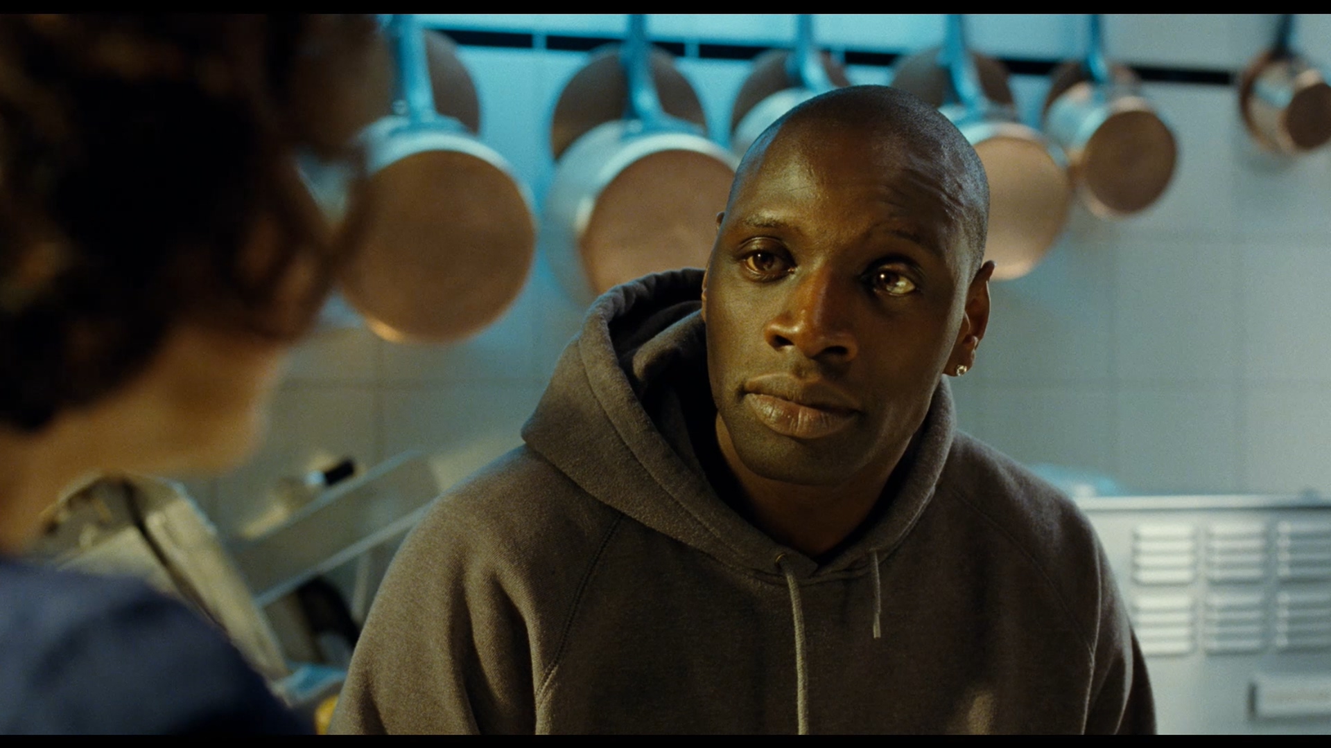 触不可及/闪亮人生(港)/逆转人生(台)/无法触碰/最佳拍档/不可触碰/不可触摸 [DIY 央视国配/简繁国配字幕].Intouchables.2011.1080p.NLD.Blu-ray.AVC.DTS-HD.MA.5.1-TAG 36.09GB-4.jpg