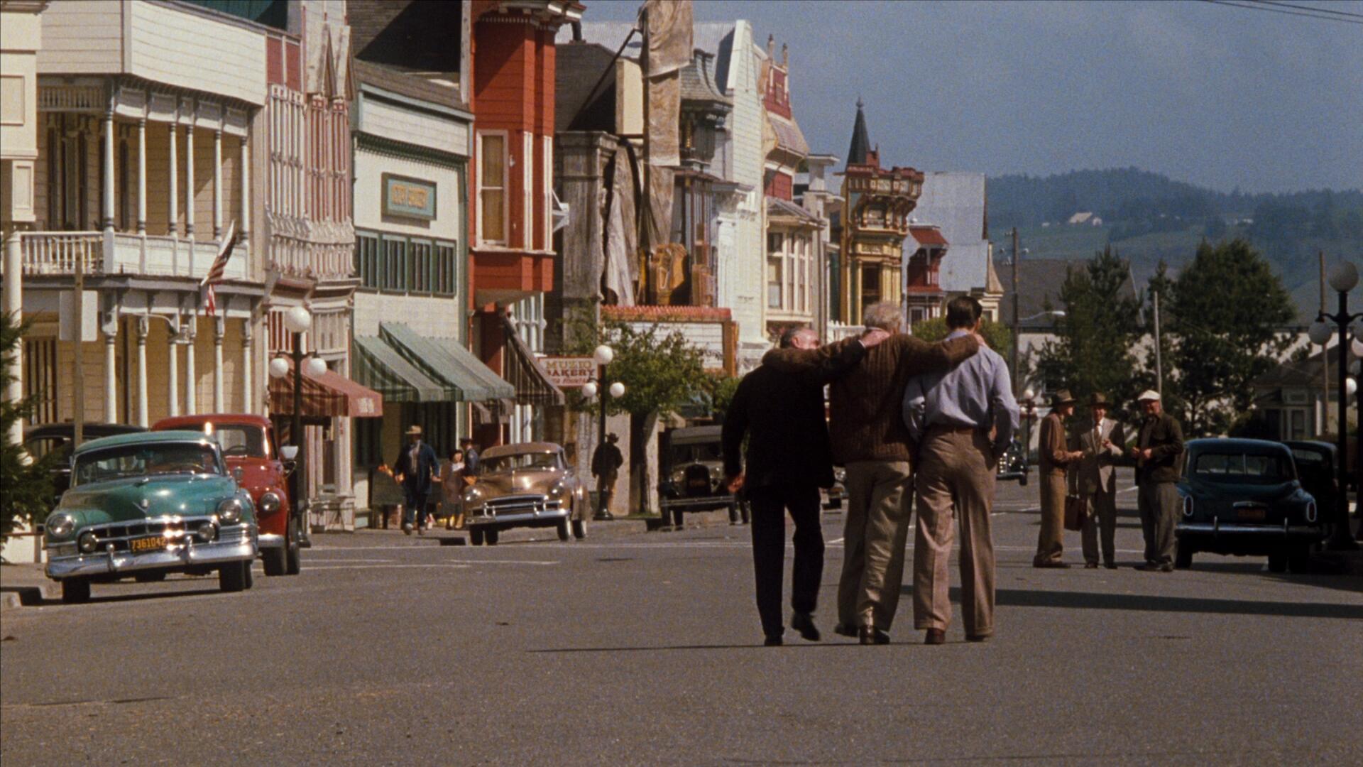 电影人生/忘我奇缘(港)/忘了我是谁(台) [DIY简繁/双语字幕 国语配音].The.Majestic.2001.1080p.Blu-ray.AVC.DTS.HD.MA.5.1-TAG 37.63GB-11.jpg