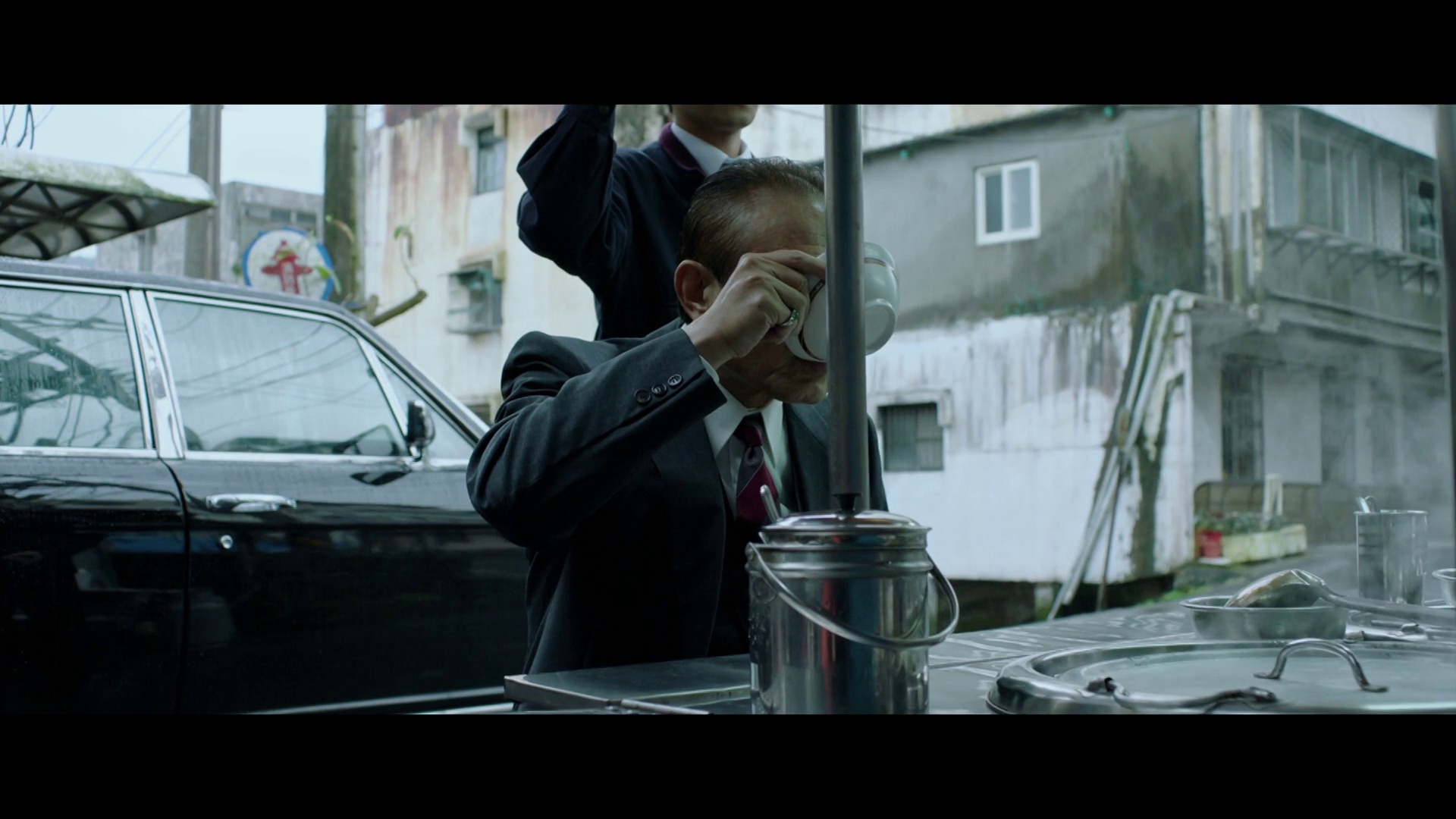 老狐狸[国语配音/中文字幕].Old.Fox.2023.1080p.Hami.WEB-DL.AAC.H264-TAG 6.15GB-3.png