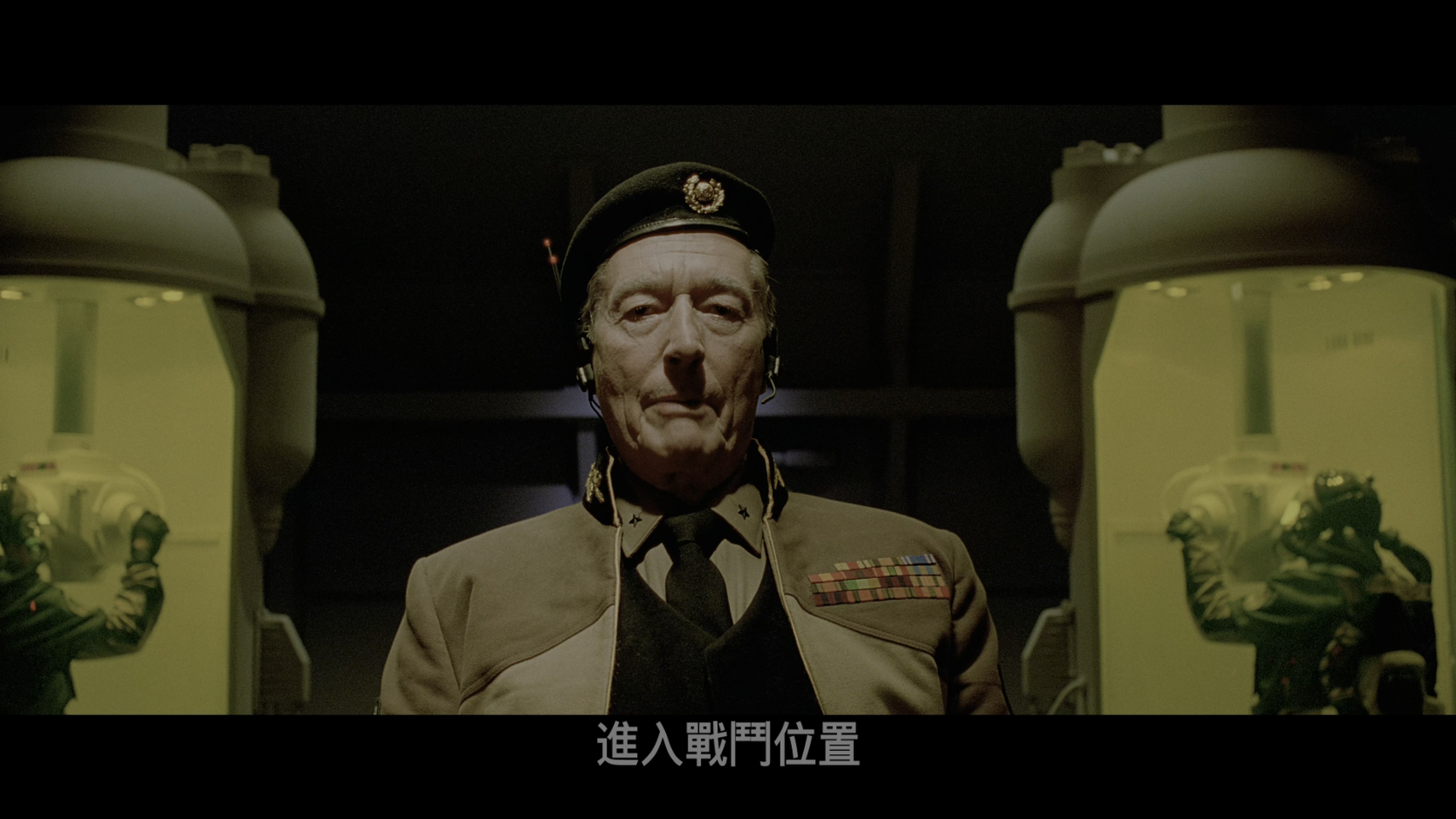 第五元素/Le Cinquième Élément/The 5th Element [4K UHD DIY国语+官译简繁+双语字幕].The.Fifth.Element.1997.2160p.HKG.UHD.Blu-ray.DoVi.HDR10.HEVC.TrueHD.7.1-TAG 81.06GB-6.jpg