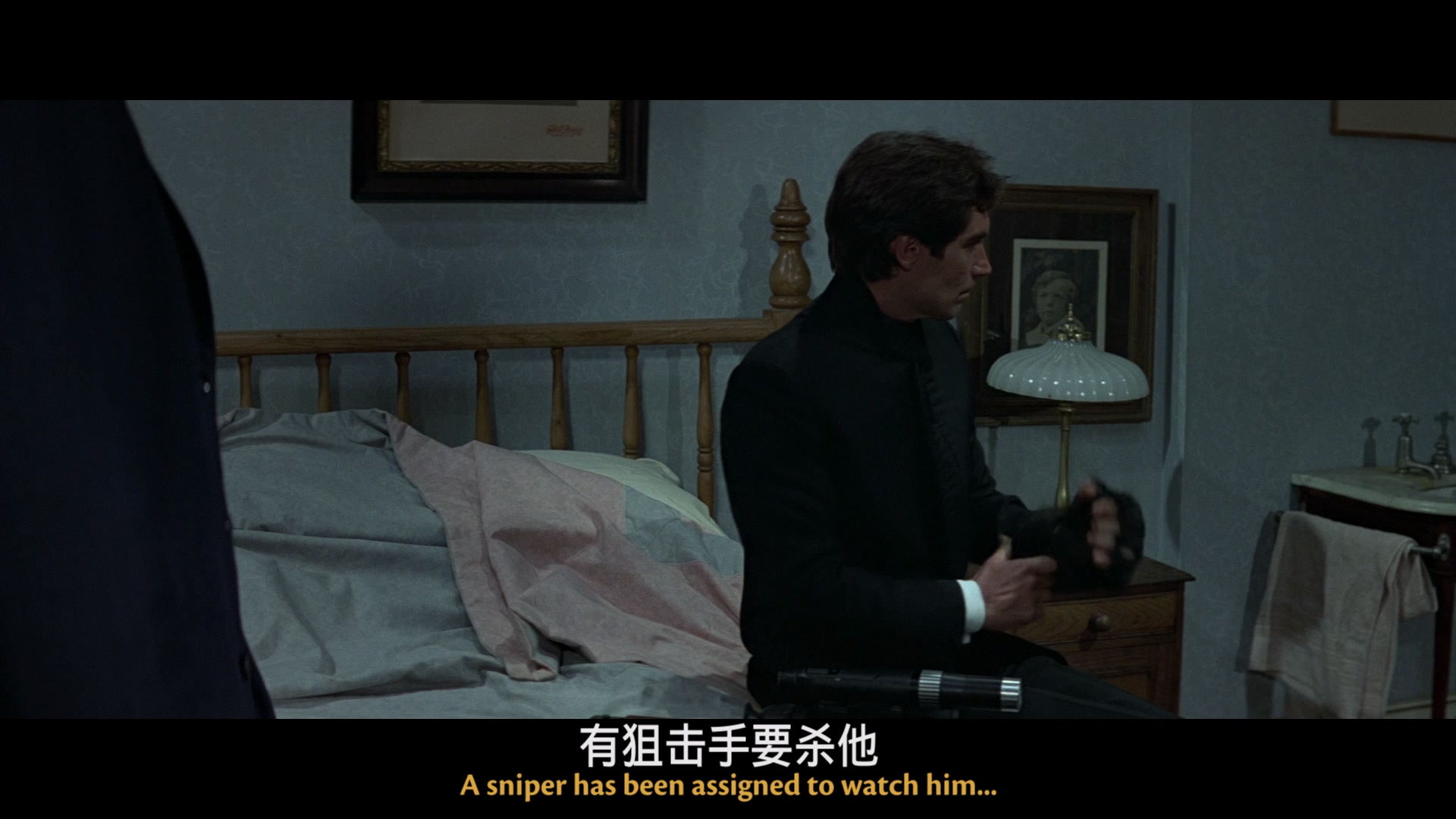 007之黎明生机/007之黎明杀机/光天化日/黎明生机/铁金刚大战特务飞龙 [DIY国配+简繁英双语字幕].The.Living.Daylights.1987.Blu-ray.1080p.AVC.DTS-HD.MA.5.1-TAG 44.49GB-2.jpg