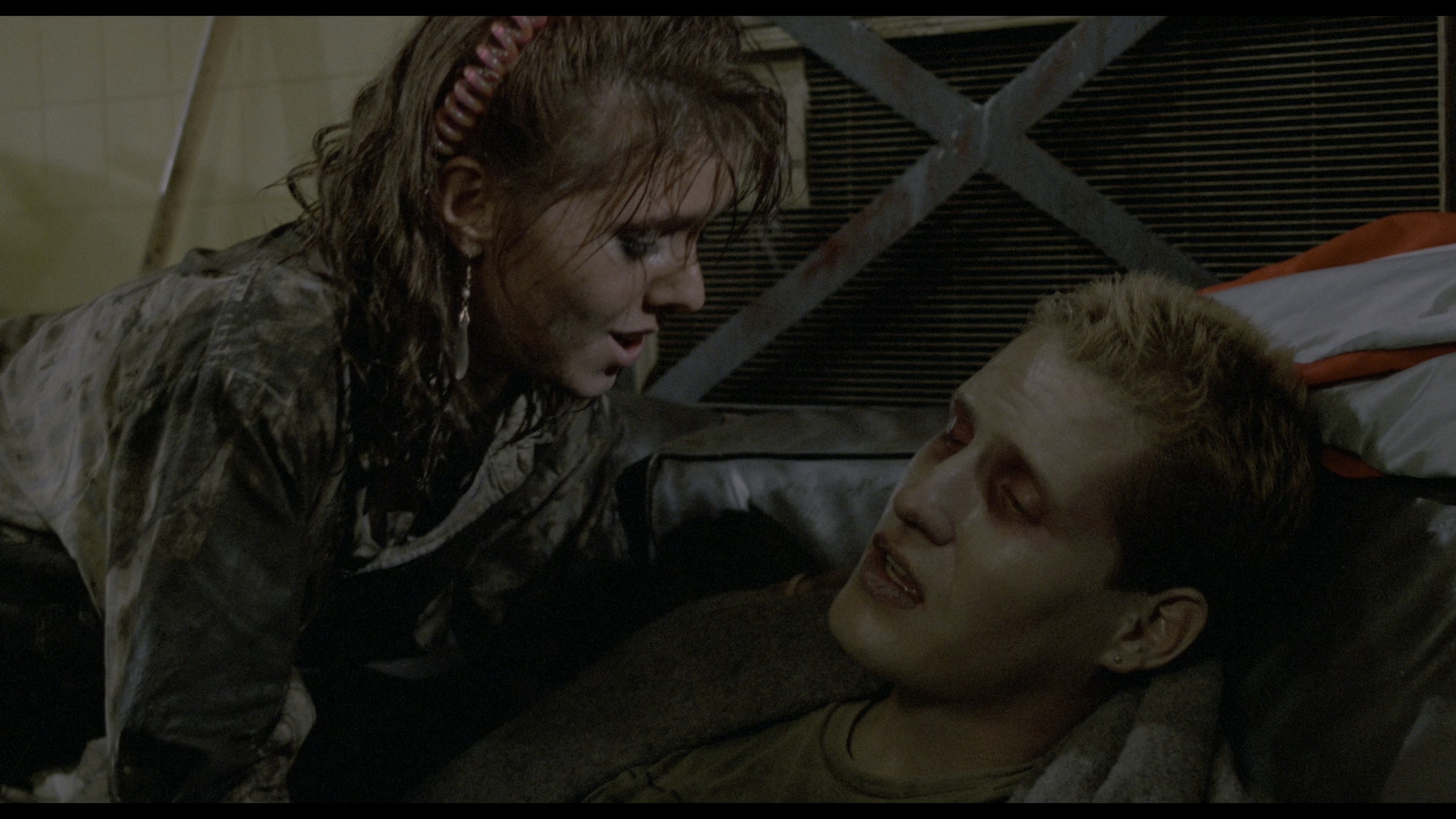 活死人归来 / 芝加哥打鬼.The.Return.of.the.Living.Dead.1985.4K.HDR.DV.2160p.BDRemux Ita Eng x265-NAHOM 58.19GB-2.jpg