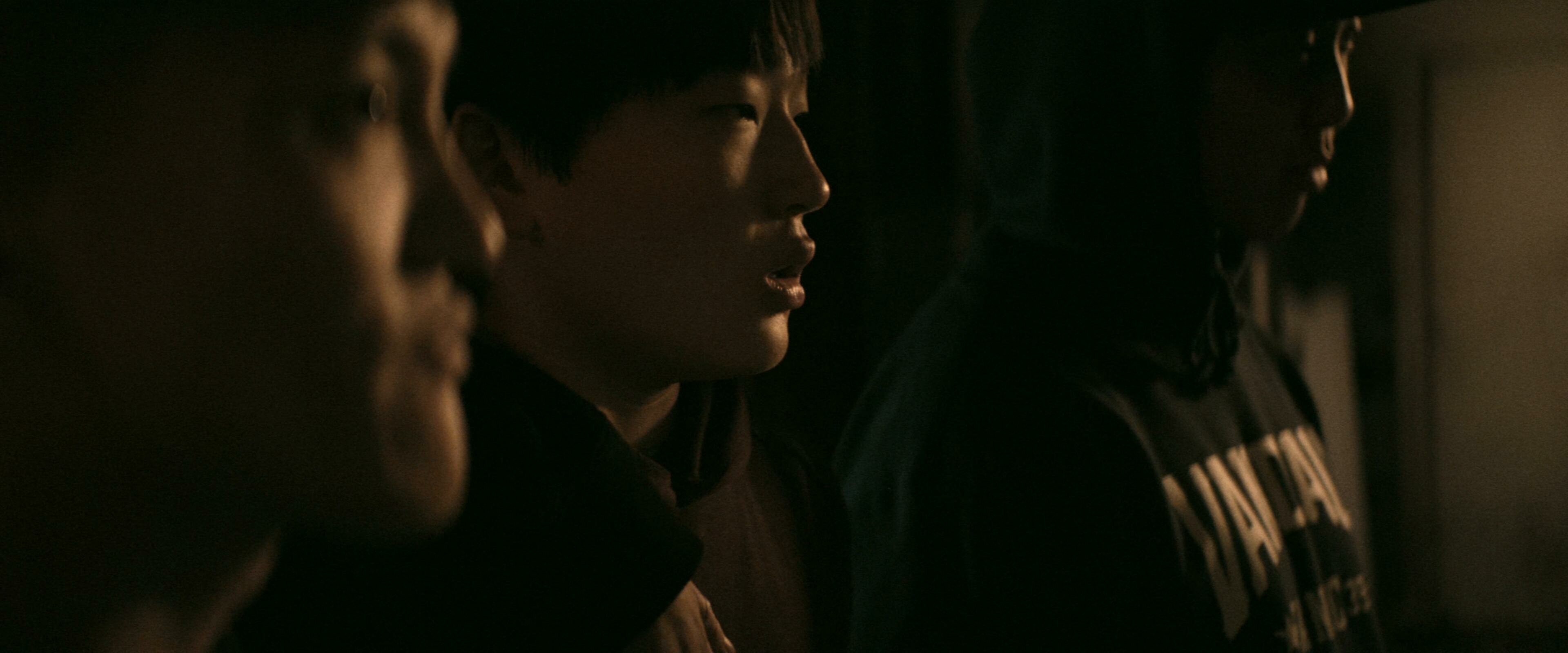 暗影守卫.Darkness.of.Man.2024.2160p.AMZN.WEB-DL.DDP5.1.H.265-XEBEC 11.63GB-2.jpg