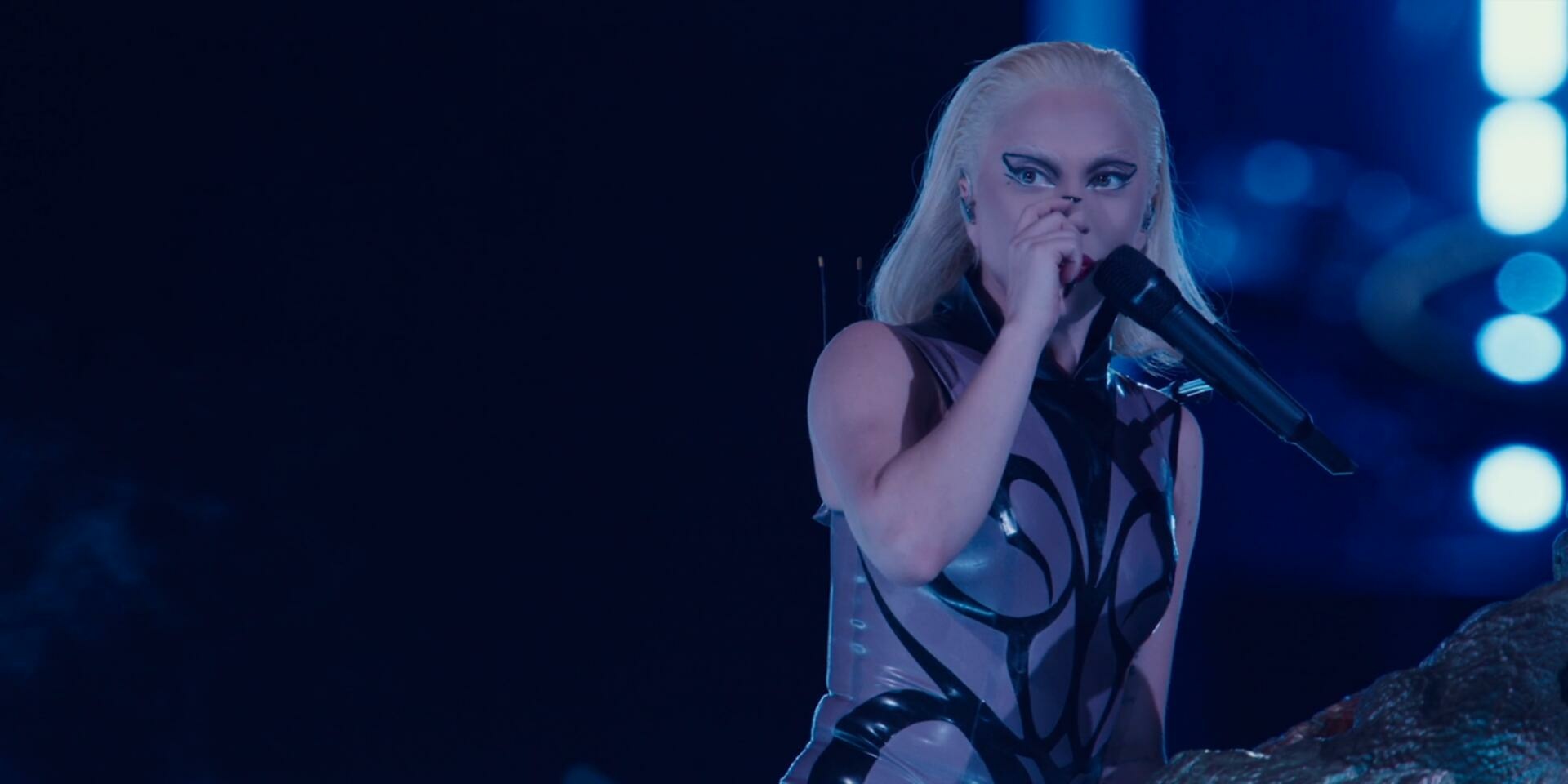 Lady Gaga：神彩巡回演唱会.Gaga.Chromatica.Ball.2024.1080p.WEB.H264-HarleyQuinn 6.54GB-4.jpg