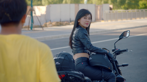 爱情公寓5 [全36集][国语中字].Ipartment.S05.2020.WEB-DL.4k.H265.AAC-TAG 56.39GB-11.png