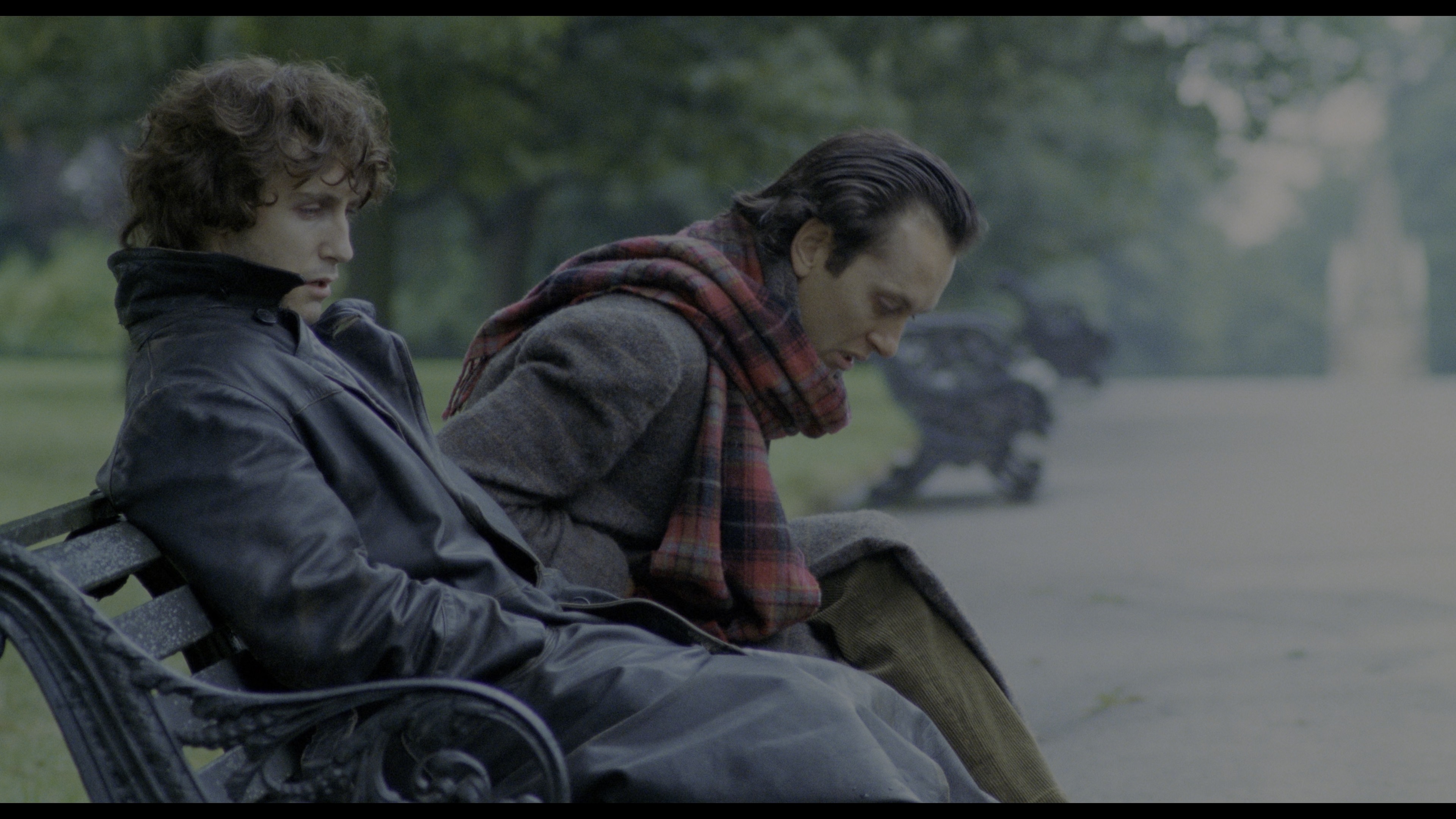 我与长指甲 / 长指甲与我.Withnail.and.I.1987.4K.HDR.DV.2160p.BDRemux Ita Eng x265-NAHOM 70.56GB-5.jpg