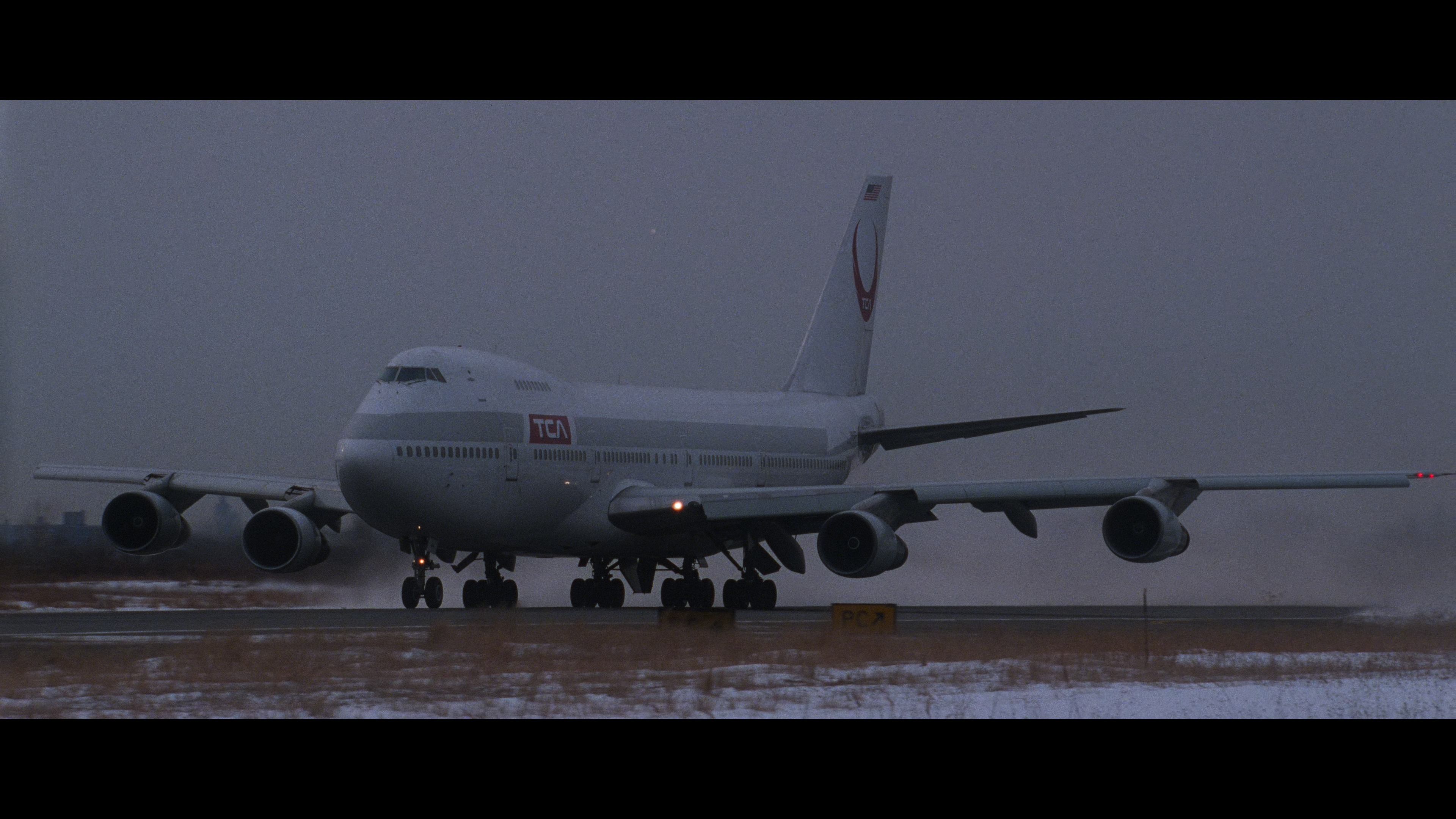 插翅难飞 / 危机任务 / 插翼难飞.Turbulence 1997 2160p UHD BluRay REMUX DV HEVC DTS-MA 5 1-W32 72.86GB-7.png