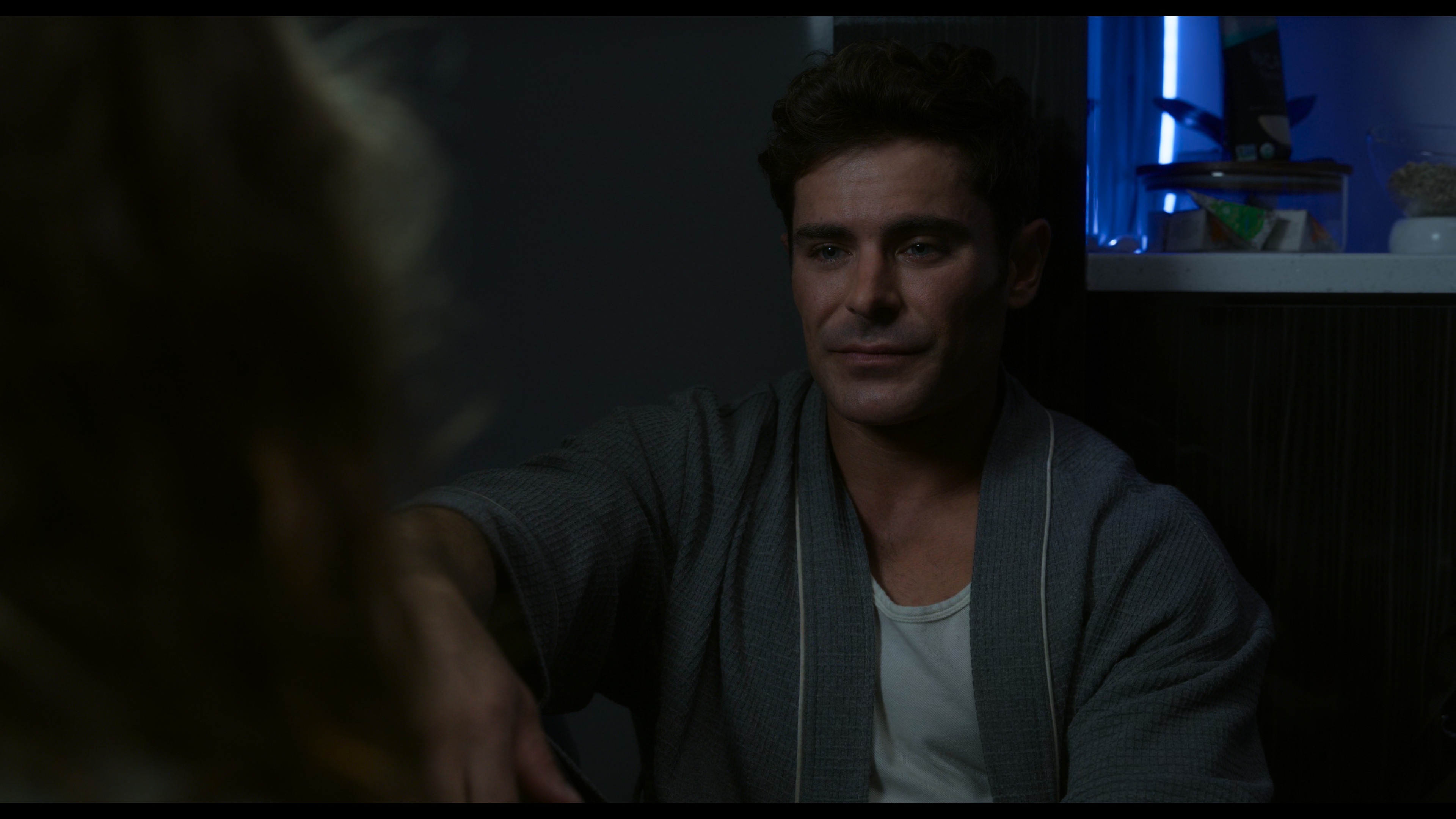非常家务事 / 家庭事务 / 家务事.A.Family.Affair.2024.Hybrid.2160p.MULTI.WEB-DL.DV.HDR.H265-AOC 15.71GB-4.jpeg