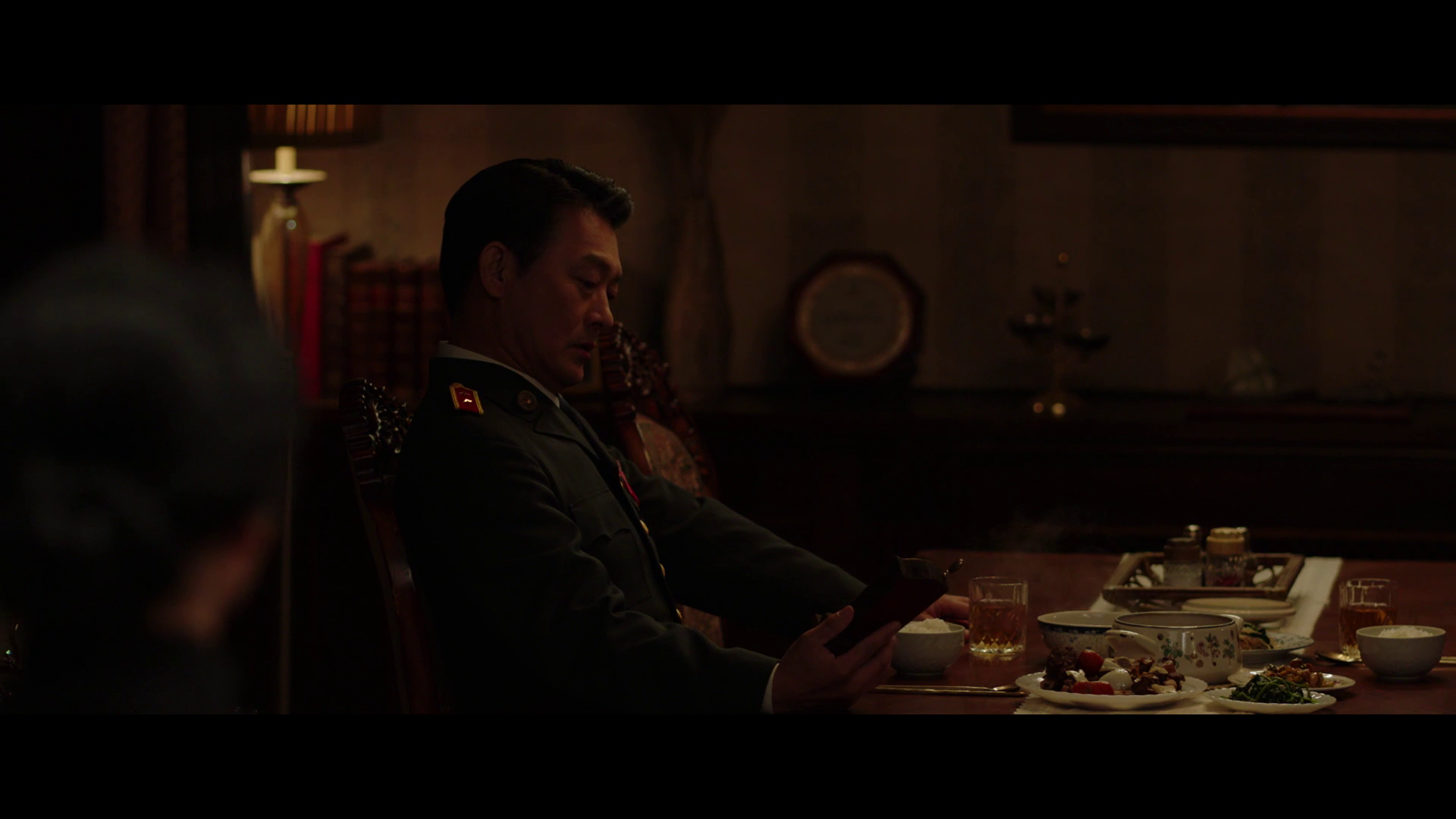 为人民服务/인민을 위해 복무하라 [官译中字].Serve.the.People.2022.1080p.WEB-DL.DDP5.1.H264-TAG 8.52GB-2.png