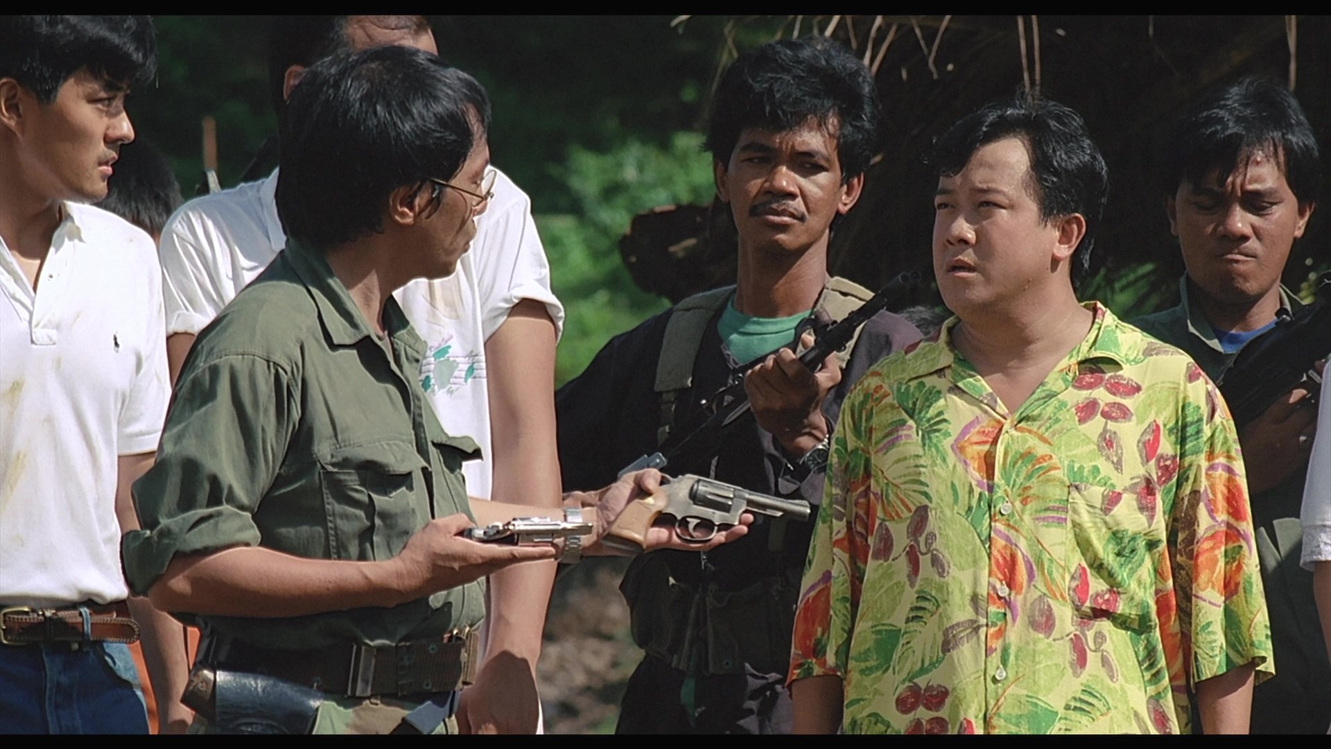 安乐战场 [港版原盘国粤双语+简繁中字].Fatal.Vacation.1990.BluRay.1080p.Blu-ray.AVC.LPCM.2.0-TAG 21.55GB-5.jpg
