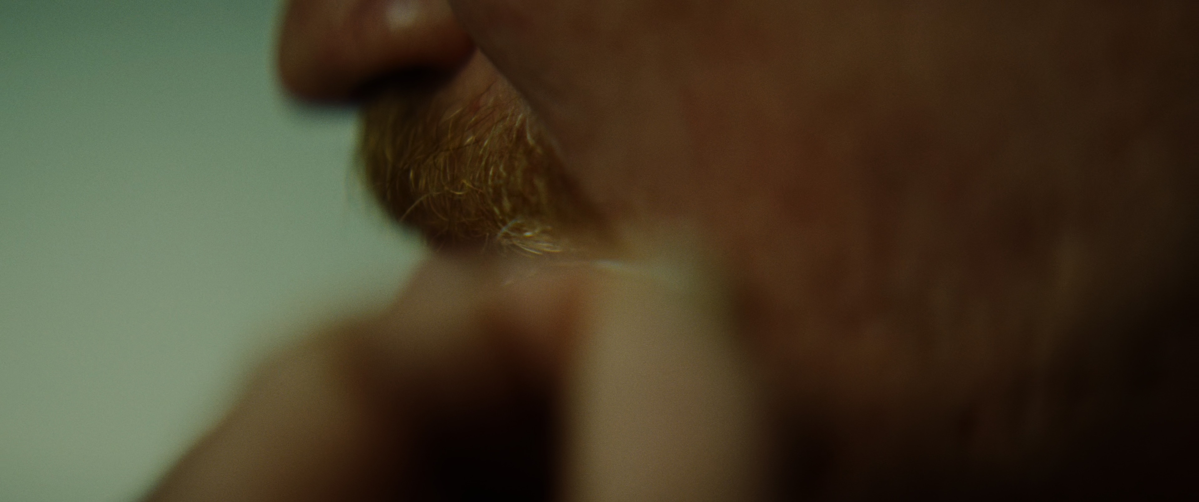 善良的种类 / 怜悯的种类(港/台) / 善种 / 并且.Kinds.of.Kindness.2024.Hybrid.2160p.WEB-DL.DV.HDR.DDP5.1.Atmos.H265-AOC 29.30GB-2.jpeg