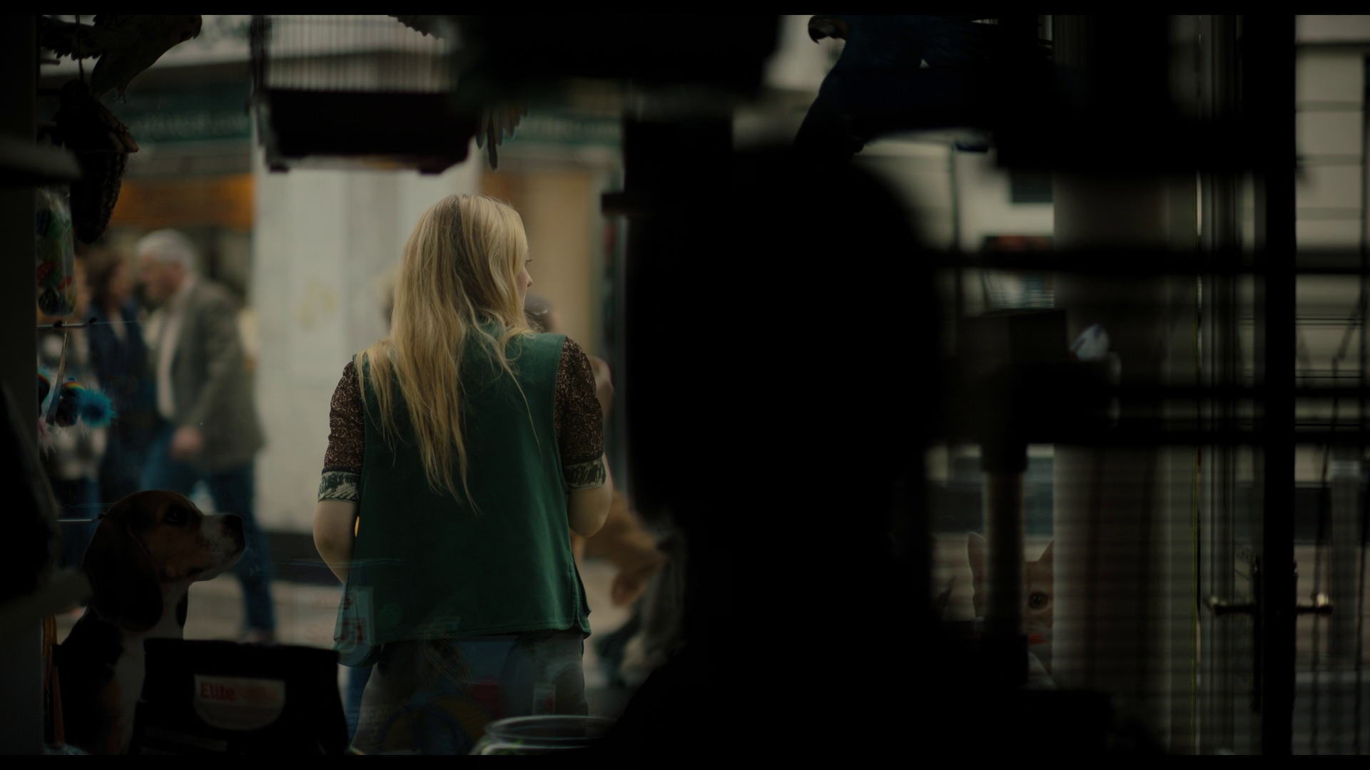 神秘窥视 / 窥探者(港/台) / 窥视者.The.Watchers.2024.1080p.MULTi.AVC.BD.REMUX.TrueHD.ATMOS.5.1 - iCMAL 26.28GB-2.png