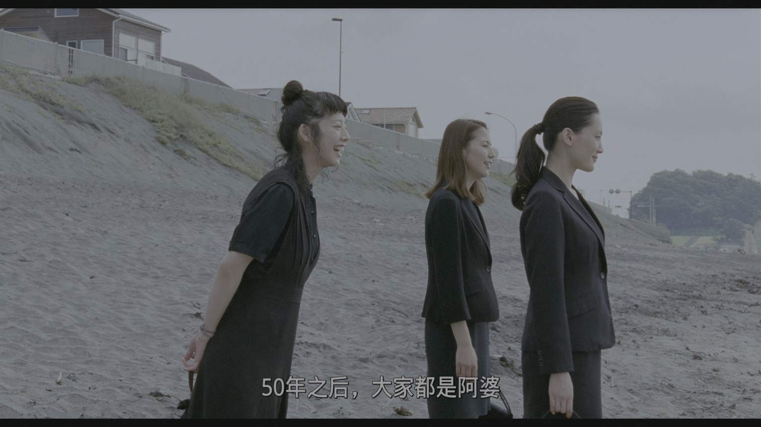 海街日记/海街女孩日记(港) [韩版UHD原盘 DIY央视次世代国语 官译R3简繁/itunes粤语字幕].Umimachi.Diary.2015.2160p.KOR.UHD.Blu-ray.DoVi.HDR10+.HEVC.DTS-HD.MA.5.1-TAG 61.15GB-10.jpg