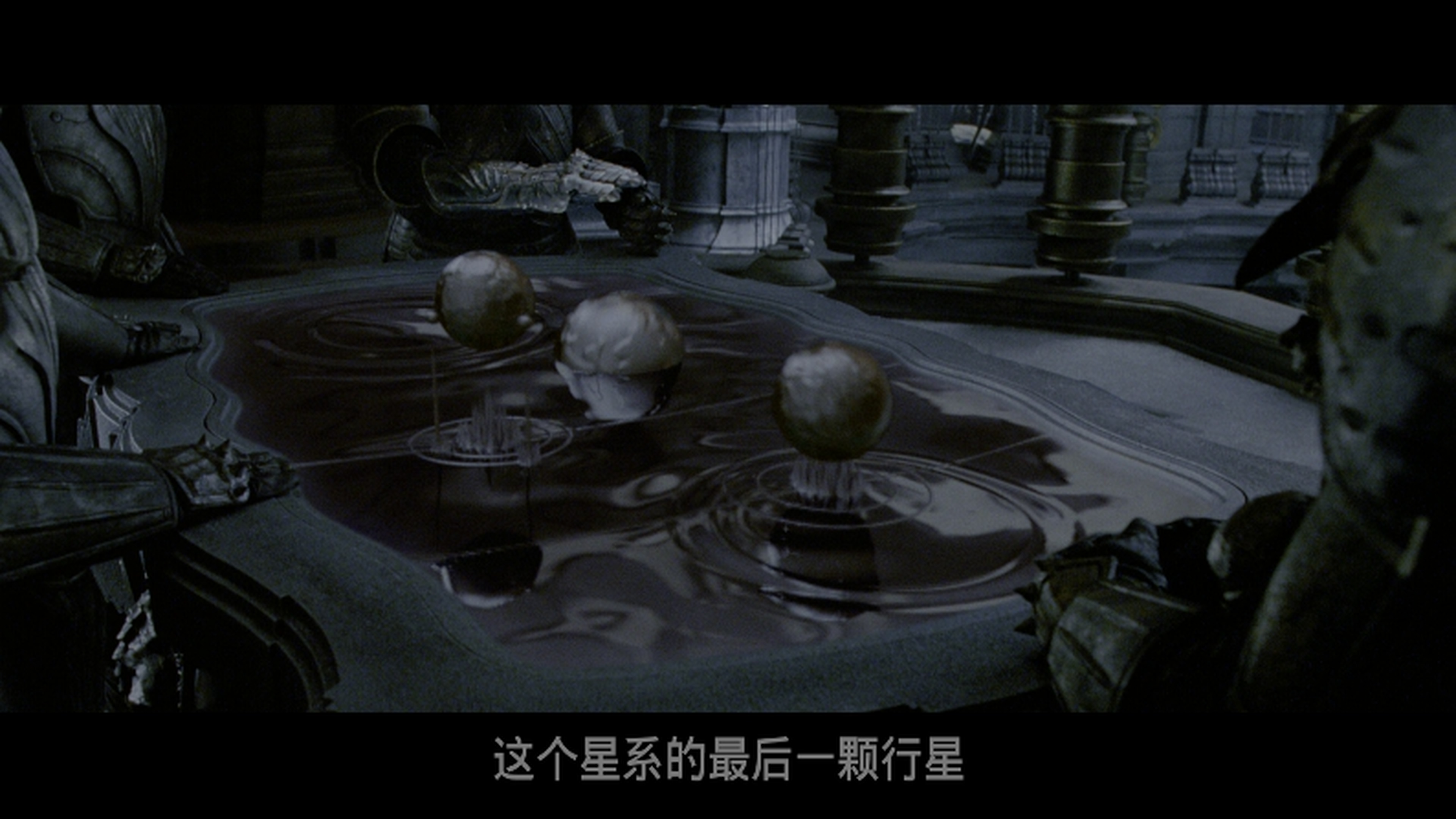 星际传奇2/超世纪战警(台)/天域战士(港)/漆黑一片2 [剧场版2部/导演剪切版1部 DIY国语+官译简繁+双语字幕].The.Chronicles.Of.Riddick.2004.3in1.2160p.UHD.Blu-ray.DV.HDR.HEVC-TAG 274.31GB-8.jpg