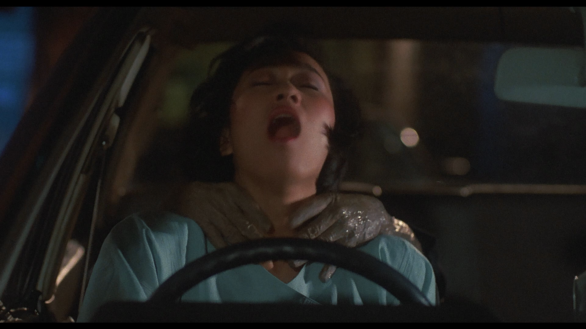 凌晨晚餐 [国粤双语 中英文字幕].Vampire's.Breakfast.1987.Blu-ray.1080p AVC.LPCM.2.0-TAG 22.51GB-6.png
