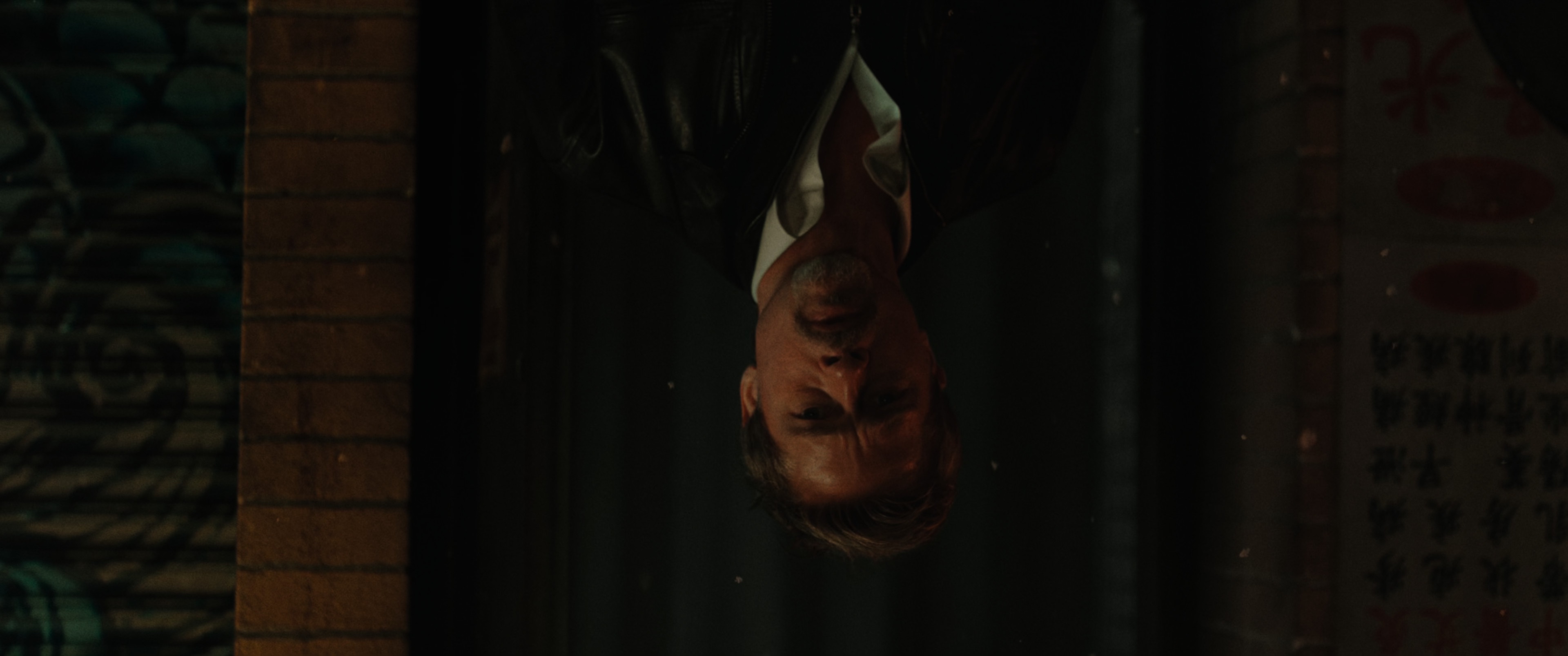 双狼 / 孤狼同谋(港) / 恶狼特工(台) / 狼性修理工.Wolfs.2024.Hybrid.2160p.WEB-DL.DV.HDR.DDP5.1.Atmos.H265-AOC 19.22GB-6.jpeg
