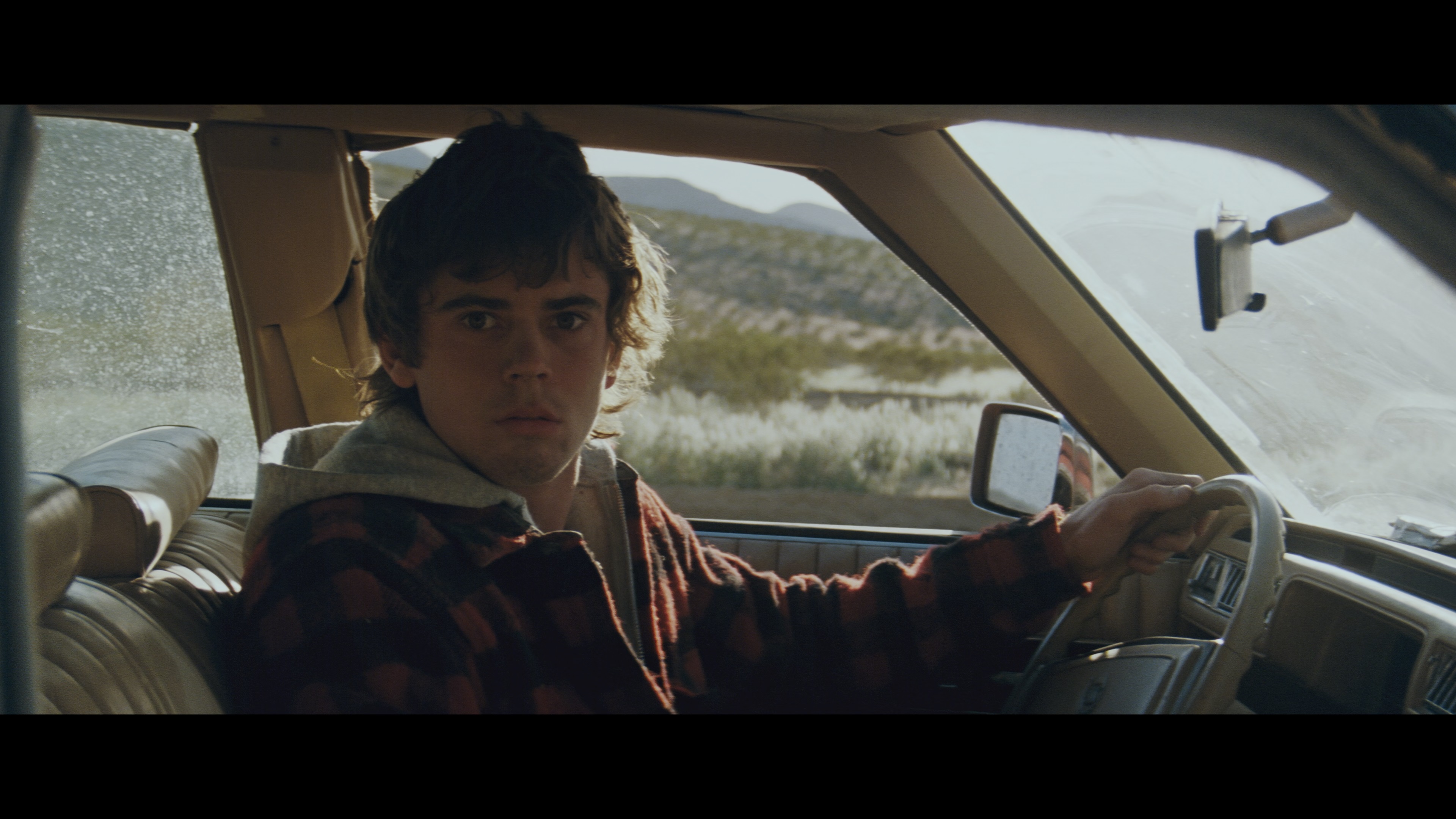 搭车人 / 幽灵终结者.The.Hitcher.1986.4K.HDR.DV.2160p.BDRemux Ita Eng x265-NAHOM 65.34GB-6.jpg