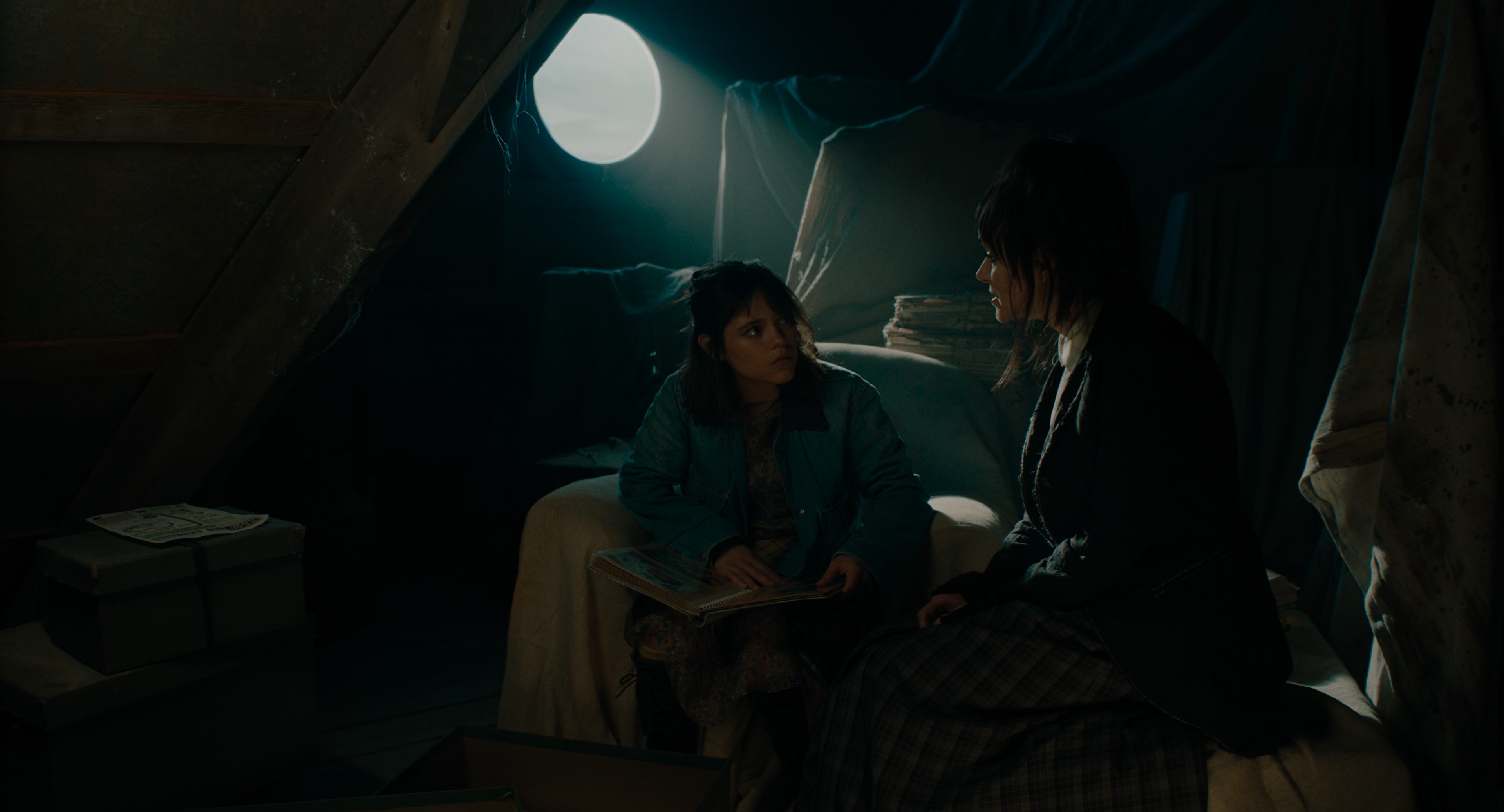 怪奇大法师 / 哗鬼家族Beetlejuice‎(港) / 阴间大法师Beetlejuice(台) / 阴间大法师2 / 甲壳虫汁2.Beetlejuice.Beetlejuice.2024.Hybrid.2160p.WEB-DL.DV.HDR.DDP5.1.Atmos.H265-AOC 18.81GB-7.jpeg