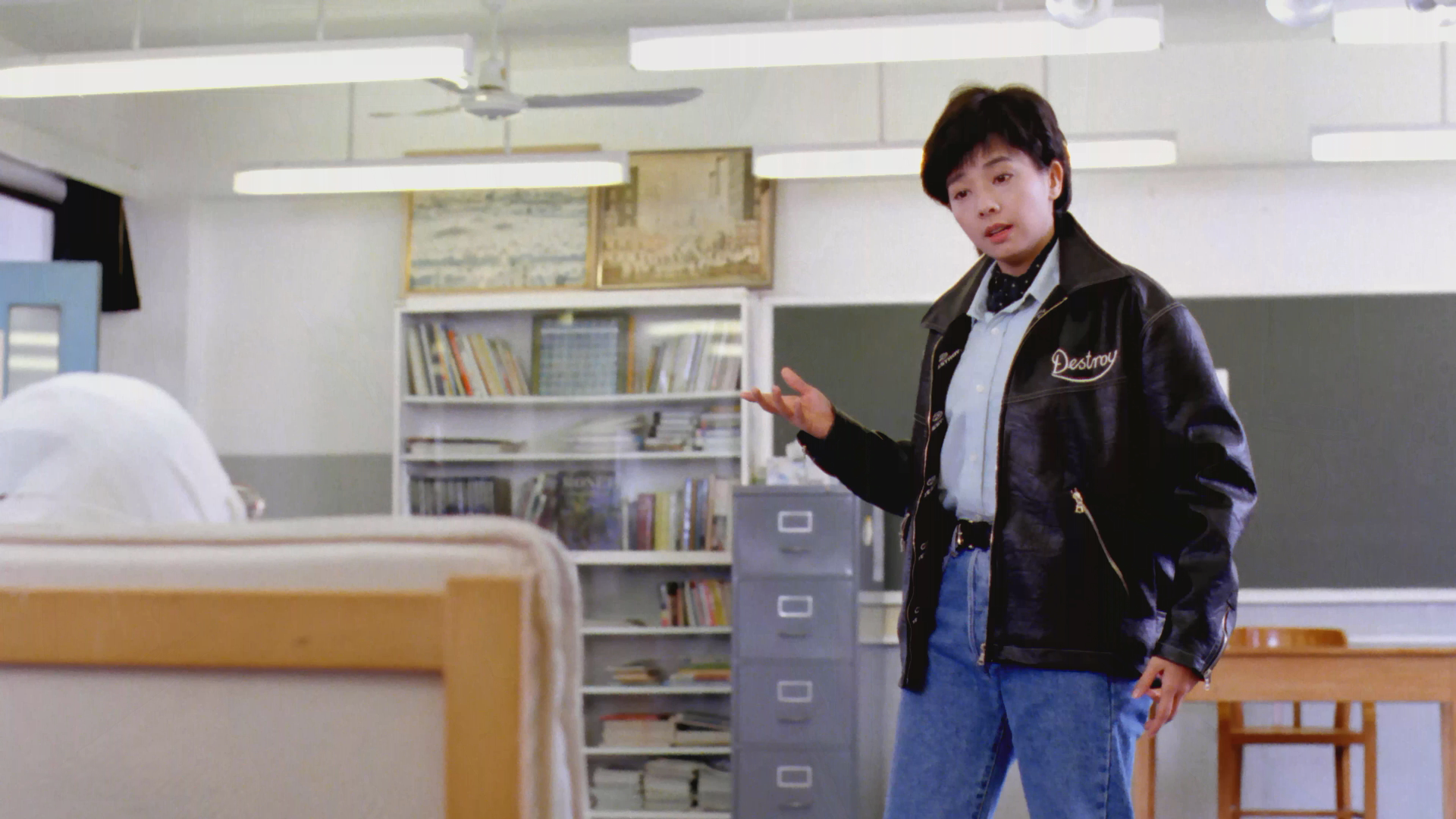 家有喜事 [港版修复加长版/国粤双语/简繁字幕].All's.Well.Ends.Well.1992.1080p.Extended.Blu-ray.AVC.TrueHD.5.1-TAG 22.97GB-3.png
