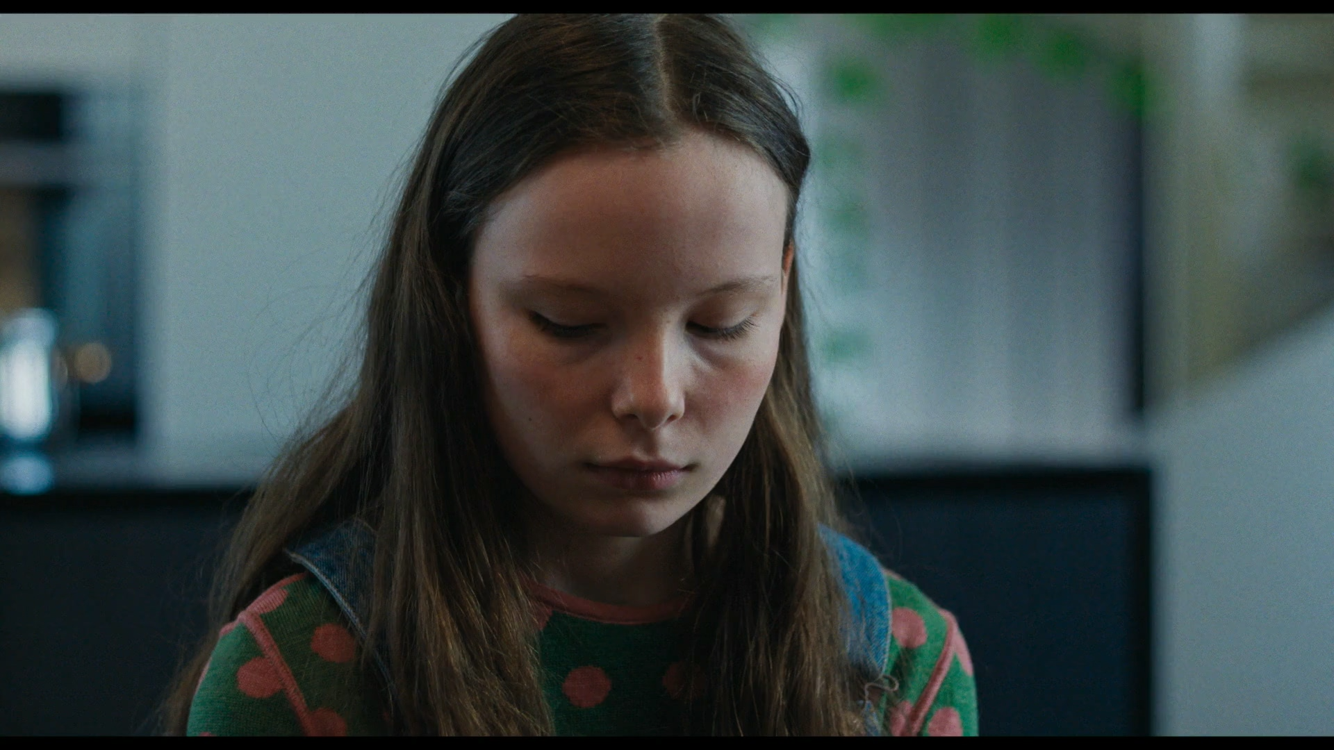 玛丽埃尔都知道[德语字幕].Was.Marielle.weiss.2025.German.EAC3.1080p.WEB.H264-SiXTYNiNE 5.26GB-2.jpg