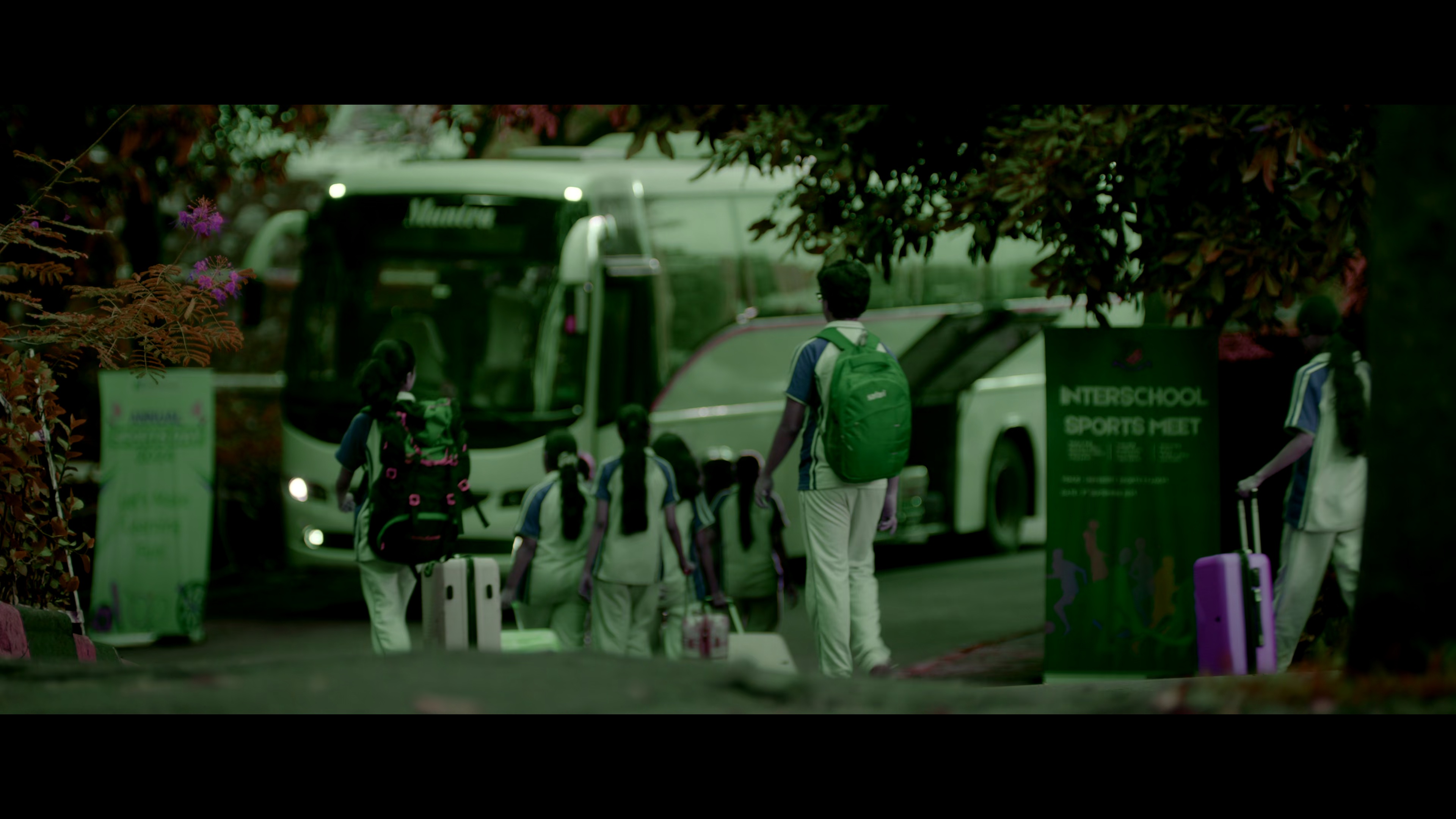 爱在当下 [中文字幕].Metro.In.Dino.2025.2160p.NF.WEB-DL.DDP5.1.DV.H.265-PandaQT 20.95GB-7.png