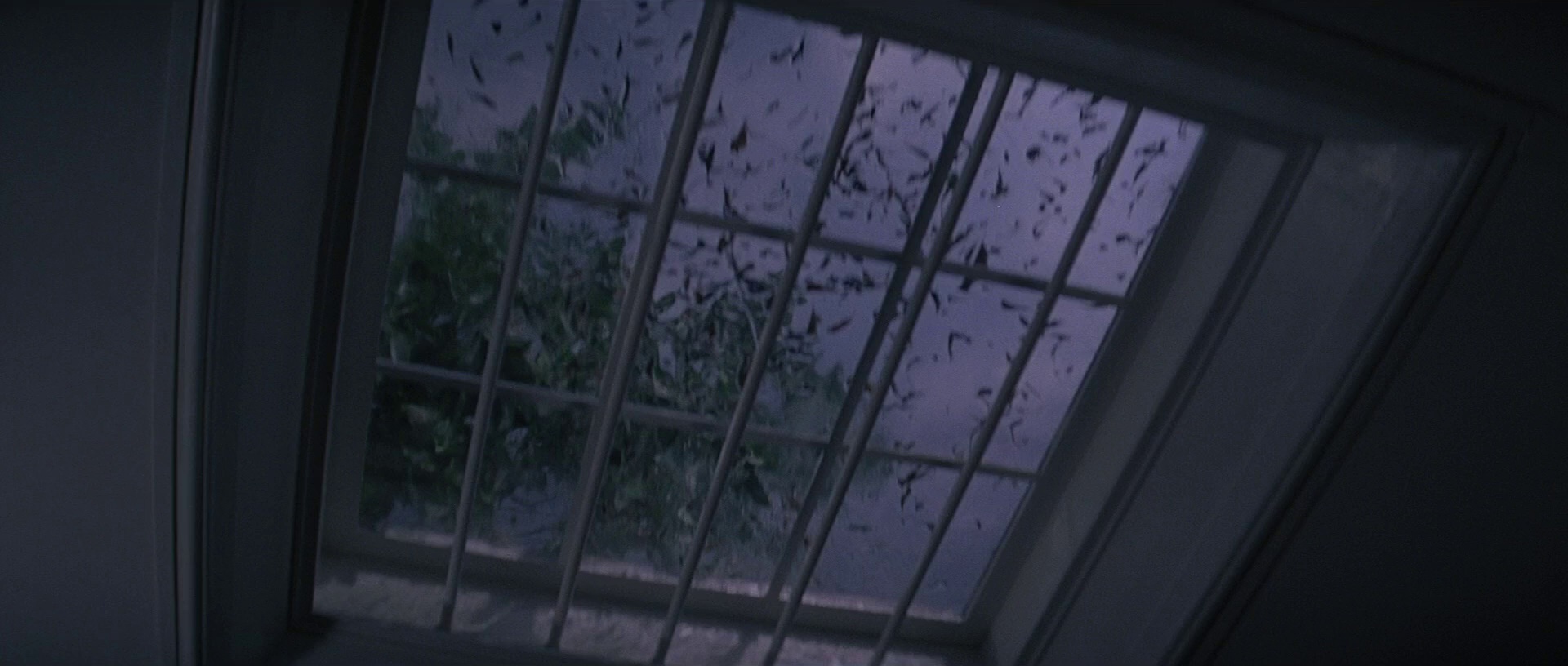 凶火 [简繁英字幕].Firestarter.1984.1080p.BluRay.x264.FLAC.2.0-QuickIO 8.67GB-5.png