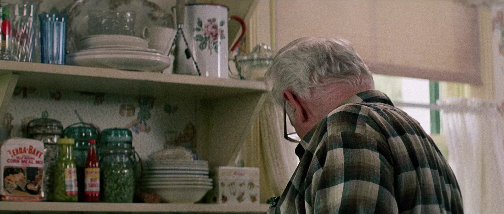 凶火 [简繁英字幕].Firestarter.1984.1080p.BluRay.x264.FLAC.2.0-QuickIO 8.67GB-3.png