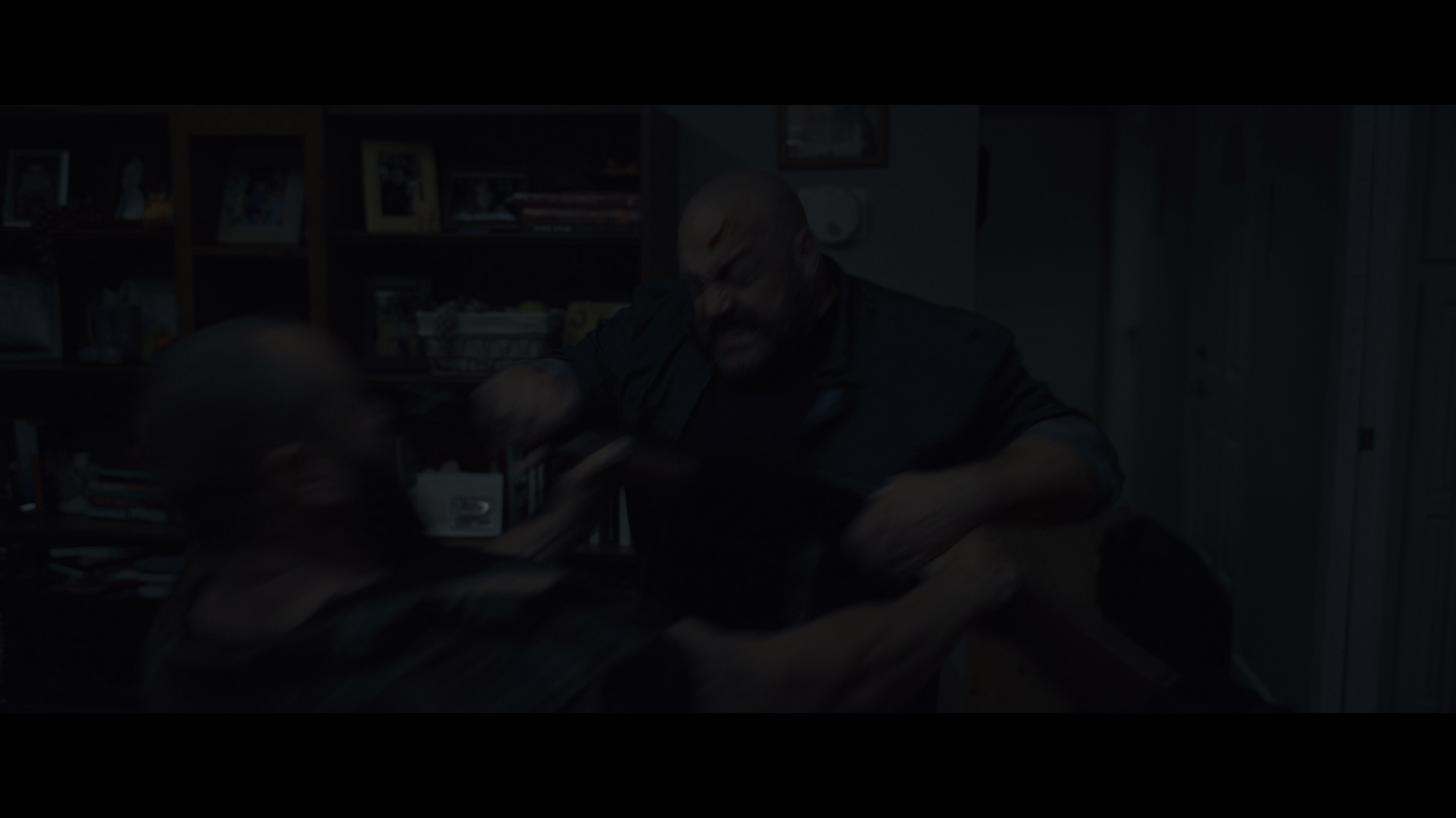Guns.Up [简繁英字幕].Guns.Up.2025.2160p.UHD.BluRay.REMUX.HEVC.HDR.DTS-HDMA5.1-DreamHD 43.05GB-5.png