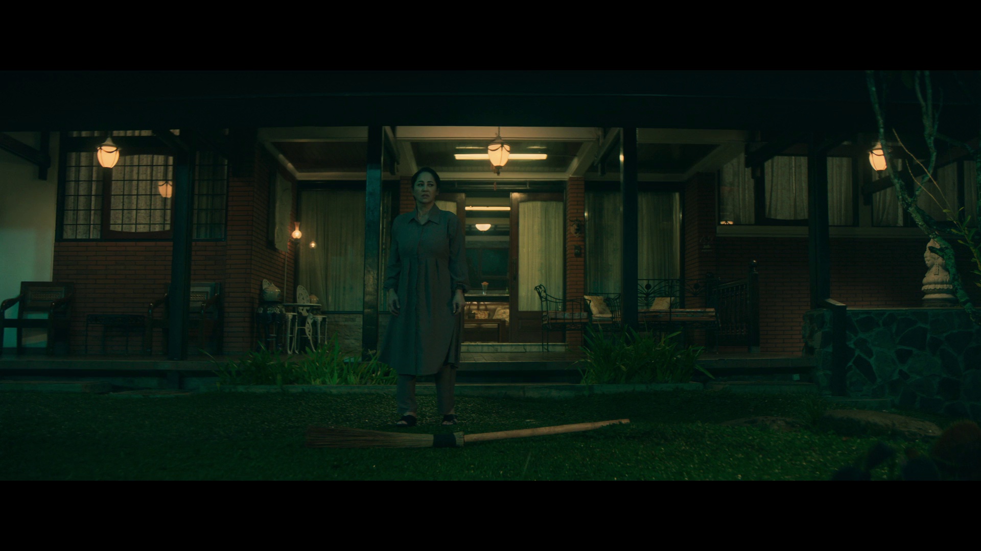 阴魂降 [无字片源].Dasim.2025.1080p.NF.WEB-DL.DDP.5.1.H.264-DreamHD 3.89GB-6.png