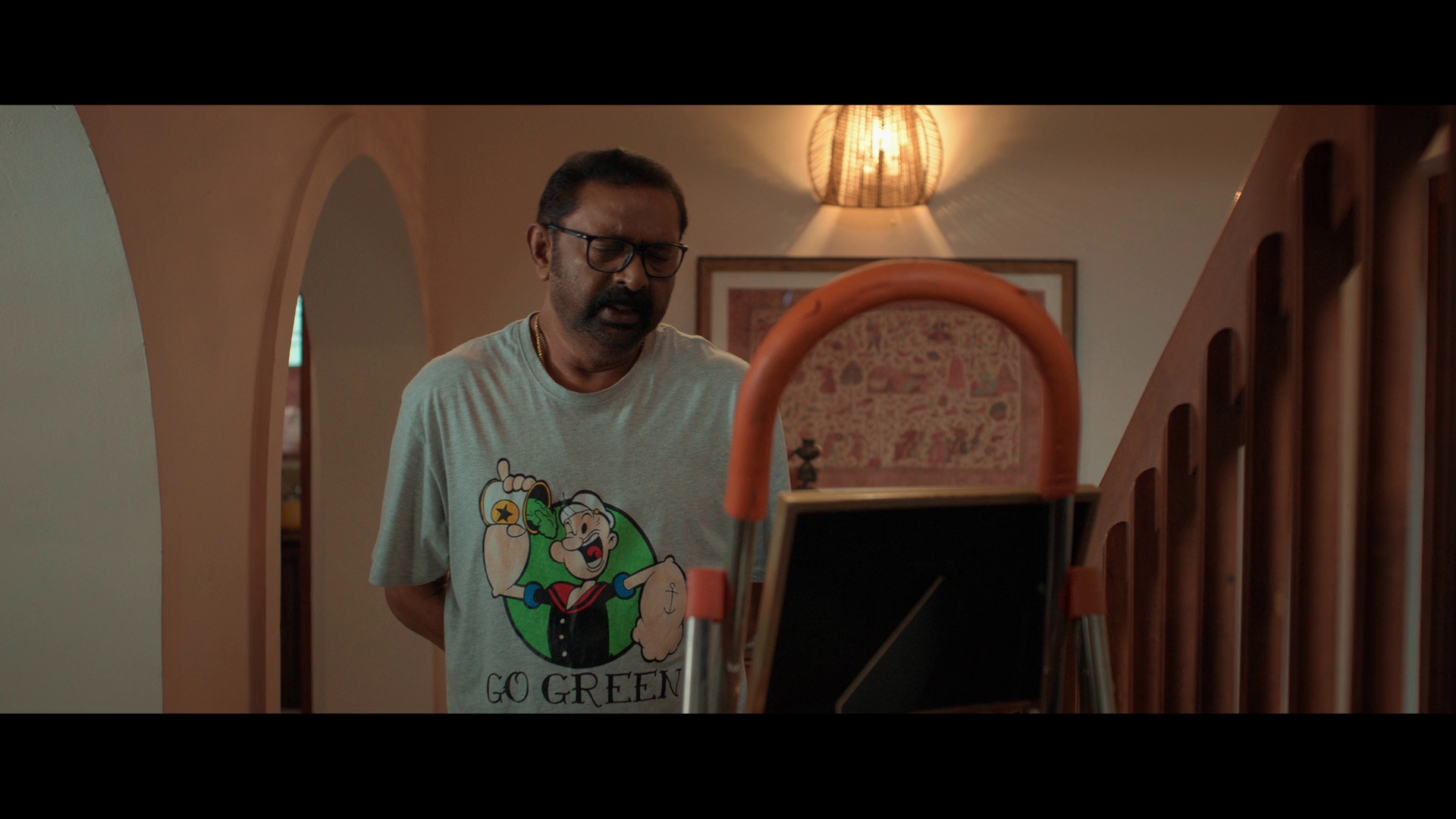 一匹马奔跑，一匹马跳跃 [无字片源].Odum.Kuthira.Chadum.Kuthira.2025.1080p.NF.WEB-DL.DDP5.1.H264-PandaQT 5.93GB-7.png