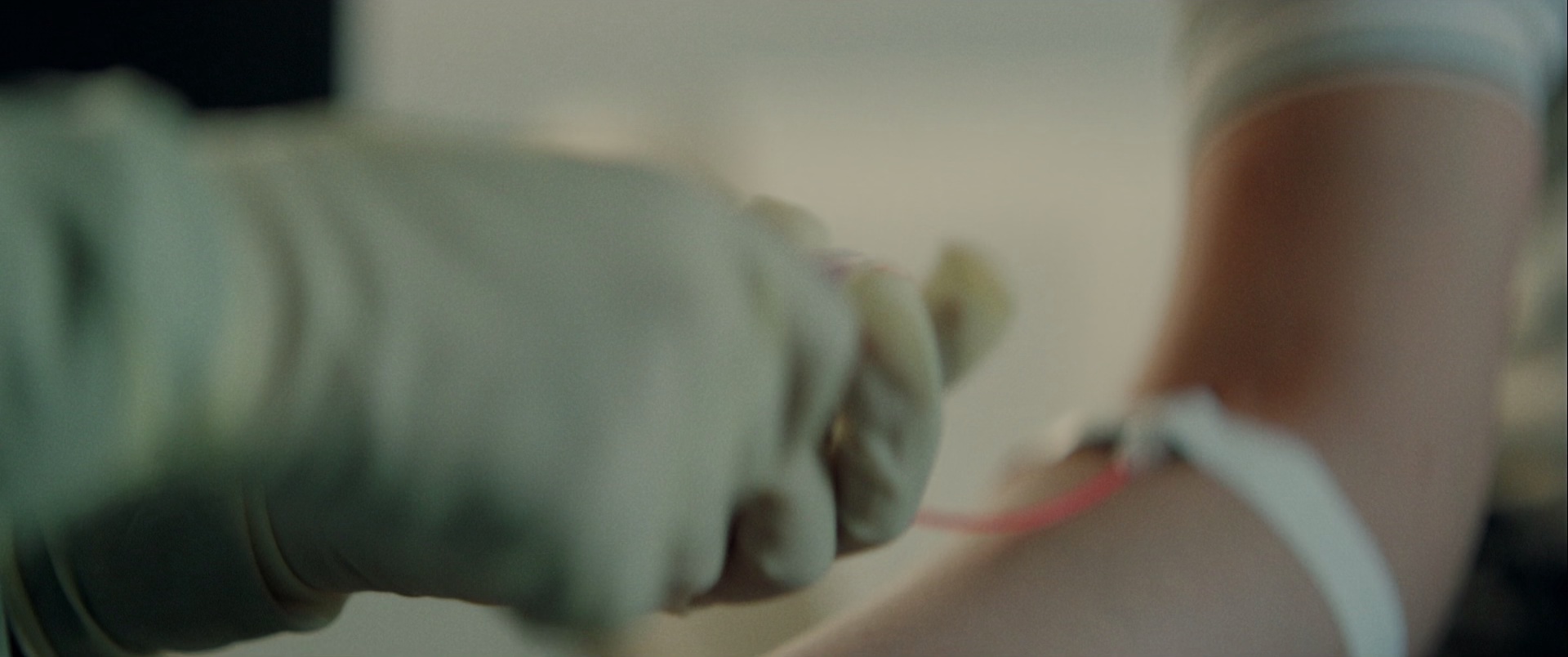 新生，重生 [简繁英字幕].Birth.Rebirth.2023.1080p.BluRay.x265.10bit.DTS-CTRLHD 8.27GB-5.png