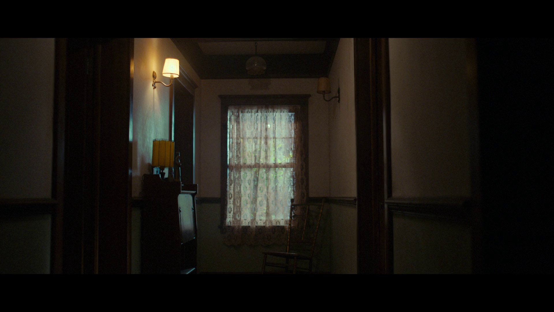 地窖里的人 [简繁英字幕].The.Man.in.My.Basement.2025.1080p.DSNP.WEB-DL.DDP.5.1.H.264-DreamHD 3.22GB-3.png