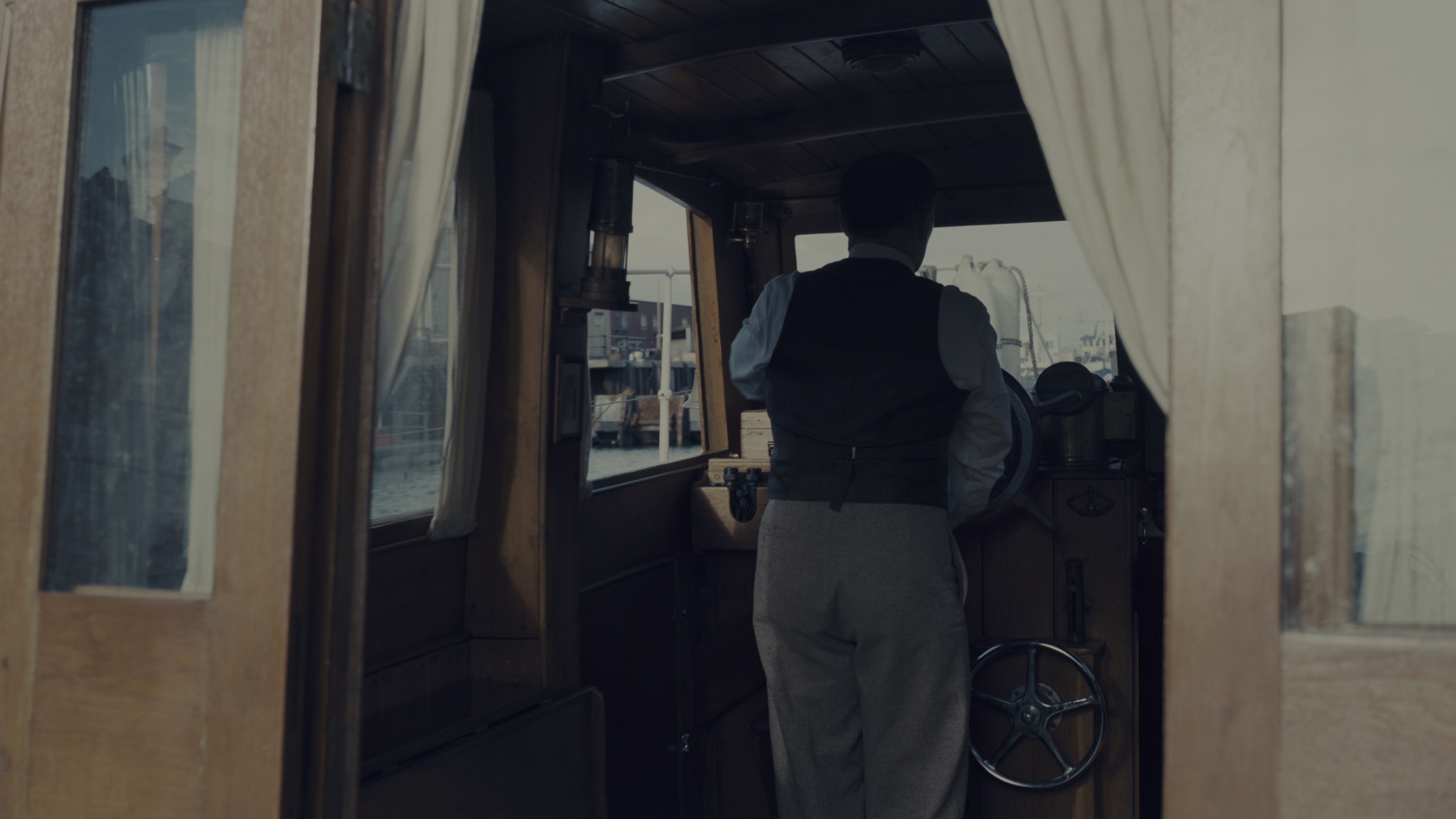 敦刻尔克 [IMAX满屏版][国英多音轨/简繁英字幕].Dunkirk.2017.IMAX.2160p.BluRay.x265.10bit.DTS-CTRLHD 26.70GB-2.png