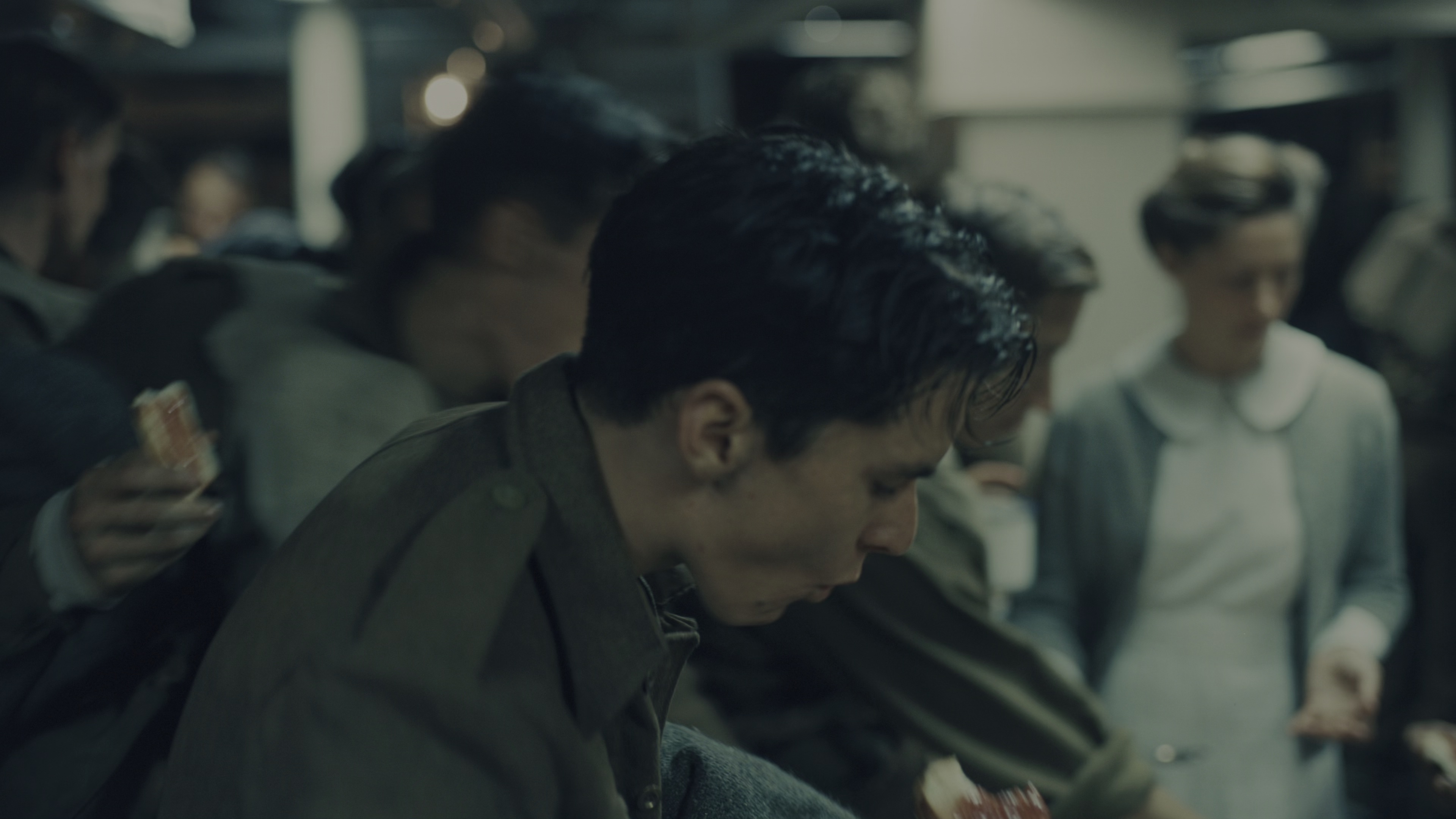敦刻尔克 [IMAX满屏版][国英多音轨/简繁英字幕].Dunkirk.2017.IMAX.2160p.BluRay.x265.10bit.DTS-CTRLHD 26.70GB-3.png