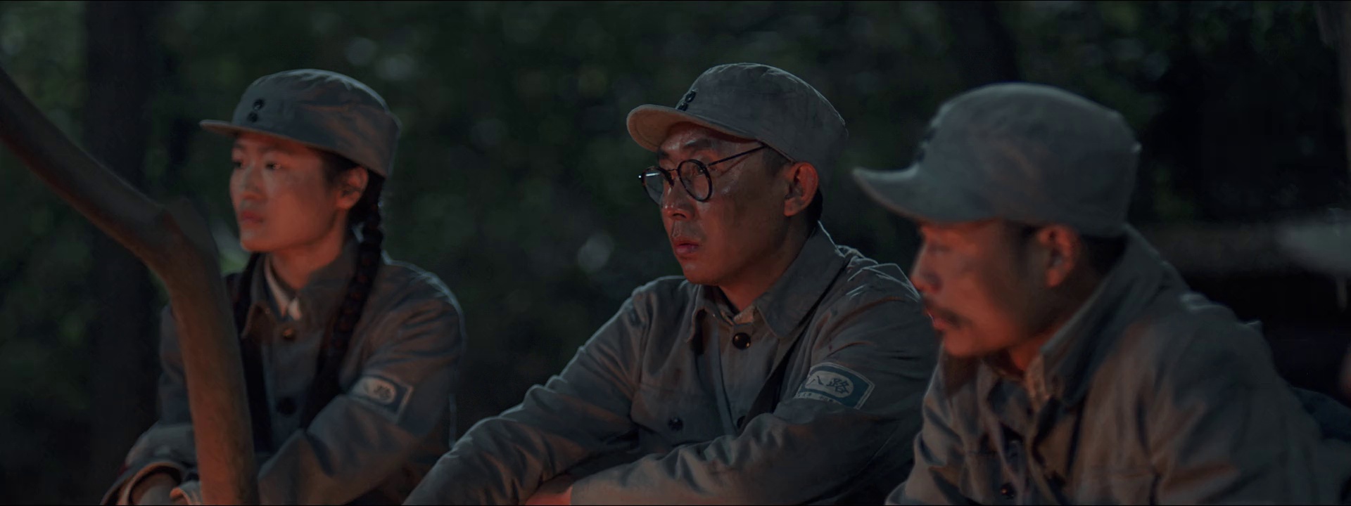 战火狙杀 [国语配音/中文字幕].Zhan.Huo.Ju.Sha.2025.1080p.WEB-DL.H264.AAC-QuickIO 1.31GB-4.png