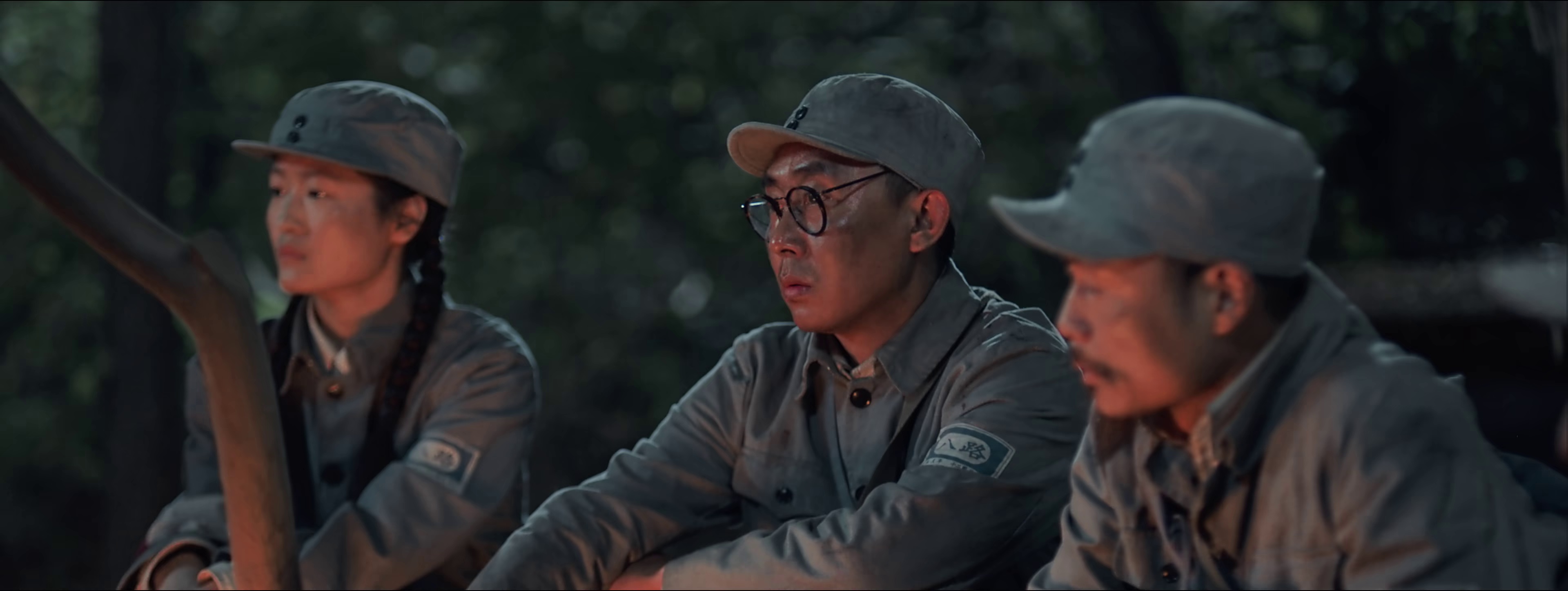 战火狙杀[国语配音/中文字幕].Zhan.Huo.Ju.Sha.2025.2160p.WEB-DL.H265.AAC-QuickIO 2.93GB-4.png