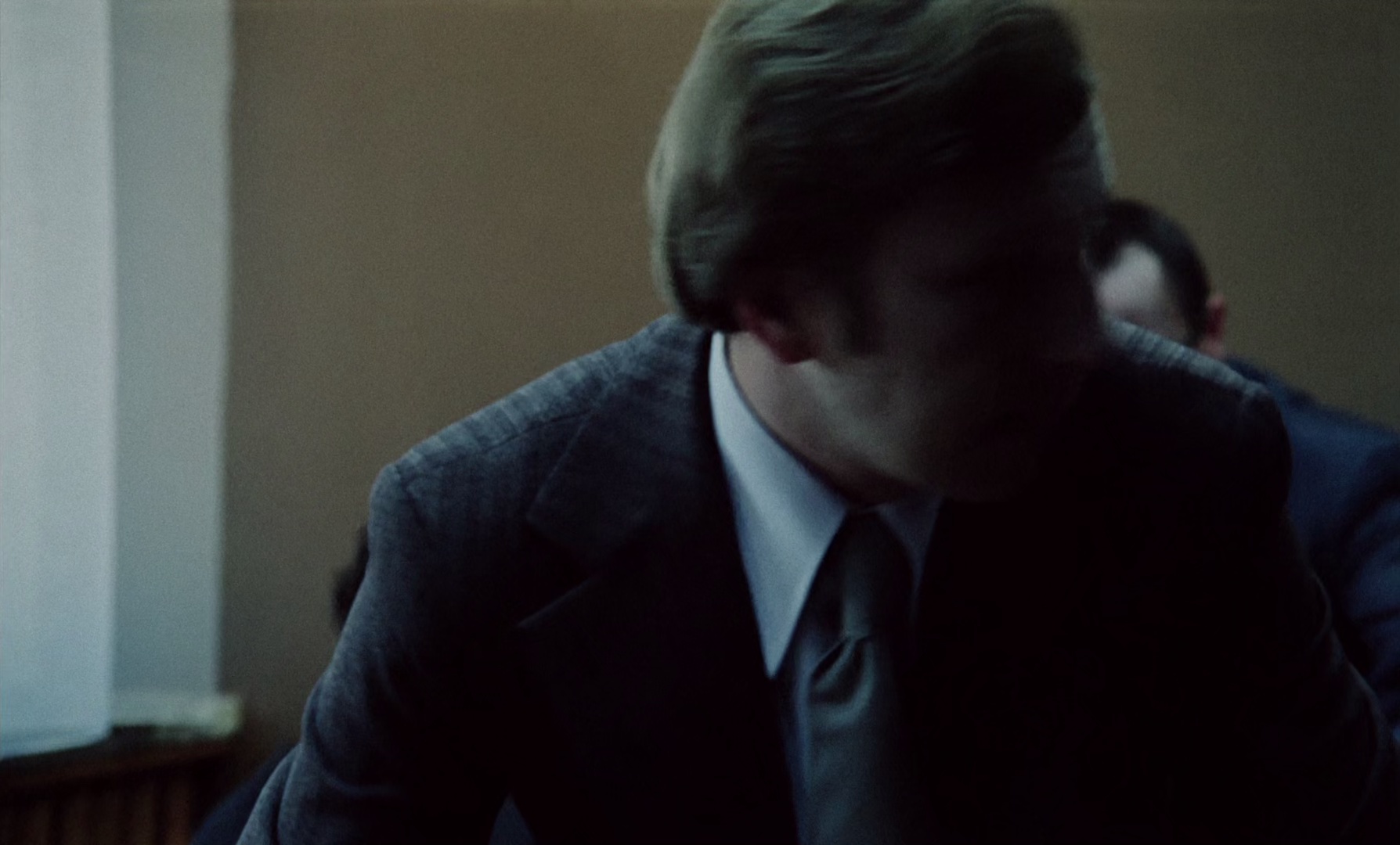 生命的烙印 [简繁英字幕].The.Scar.1976.1080p.BluRay.x265.10bit.DTS-QuickIO 5.89GB-4.png