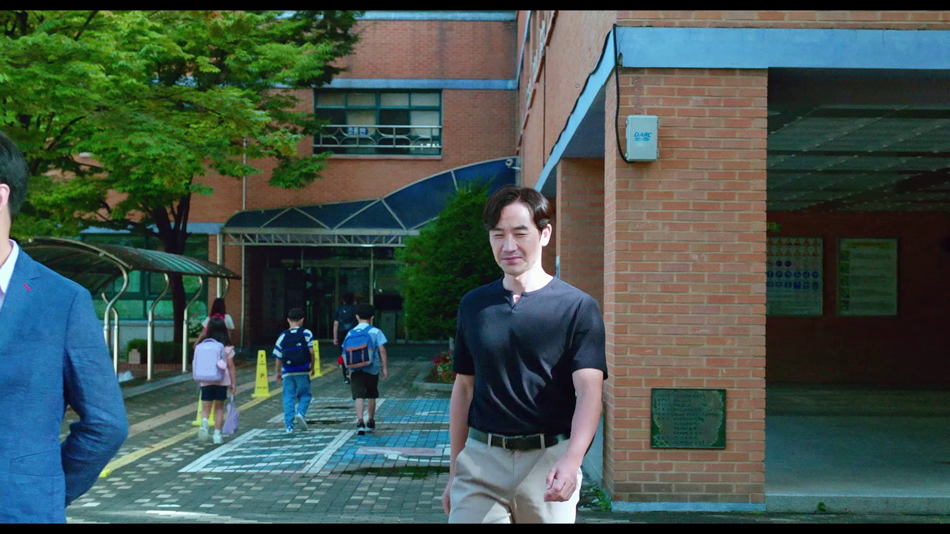 Your.Final.Homework [无字片源].Your.Final.Homework.2025.1080p.CoupangPlay.WEB-DL.AAC2.0.H264-PandaQT 4.36GB-5.png