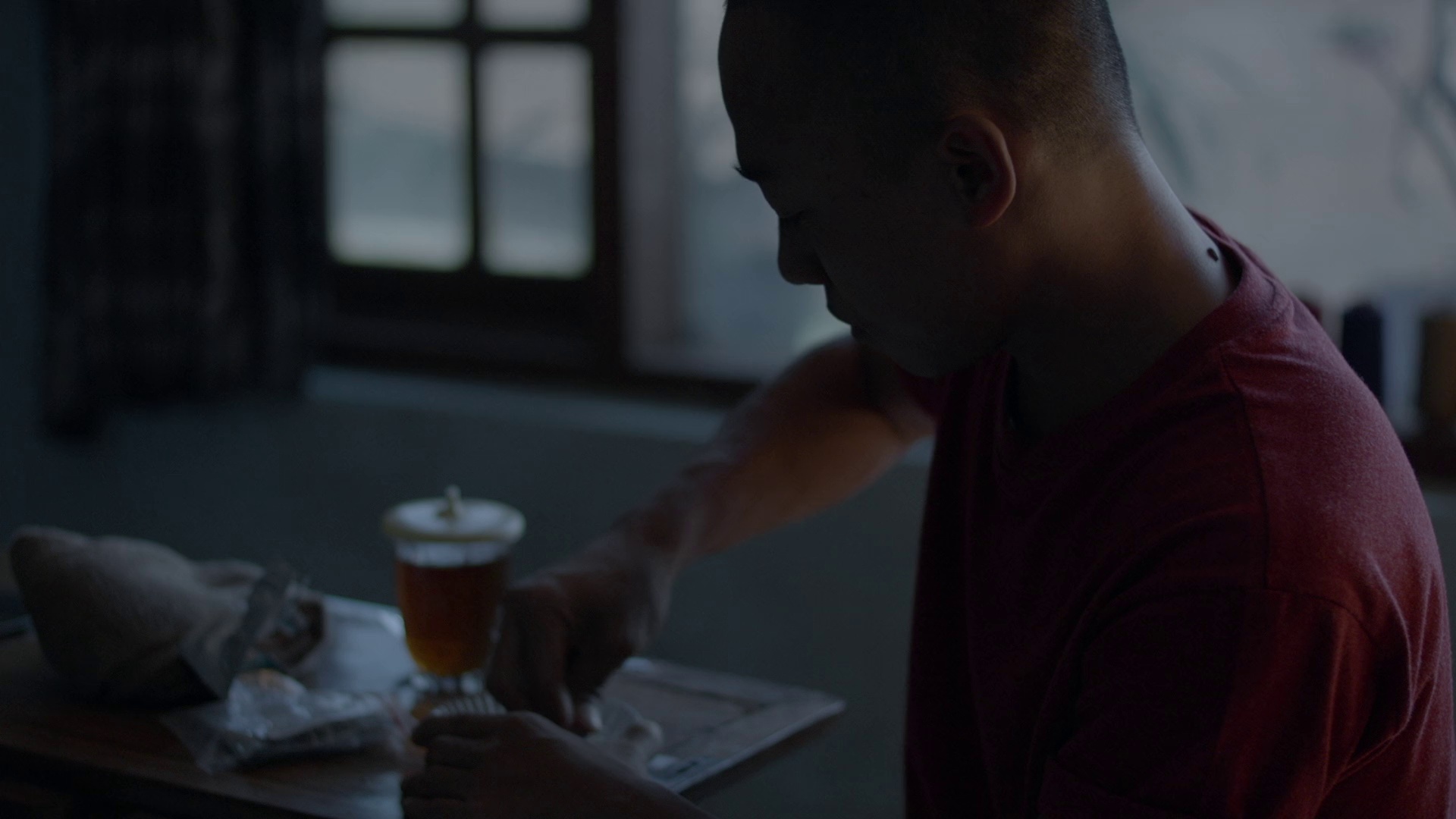 我身记忆 [无字片源].Memories.of.My.Body.2018.1080p.NF.WEB-DL.DDP.5.1.H.264-DreamHD 4.74GB-5.png