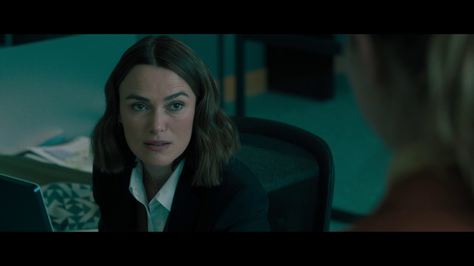 10号舱里的女人 [简繁英字幕].The.Woman.in.Cabin.10.2025.1080p.NF.WEB-DL.DDP5.1.Atmos.H264-PandaQT 3.67GB-7.png