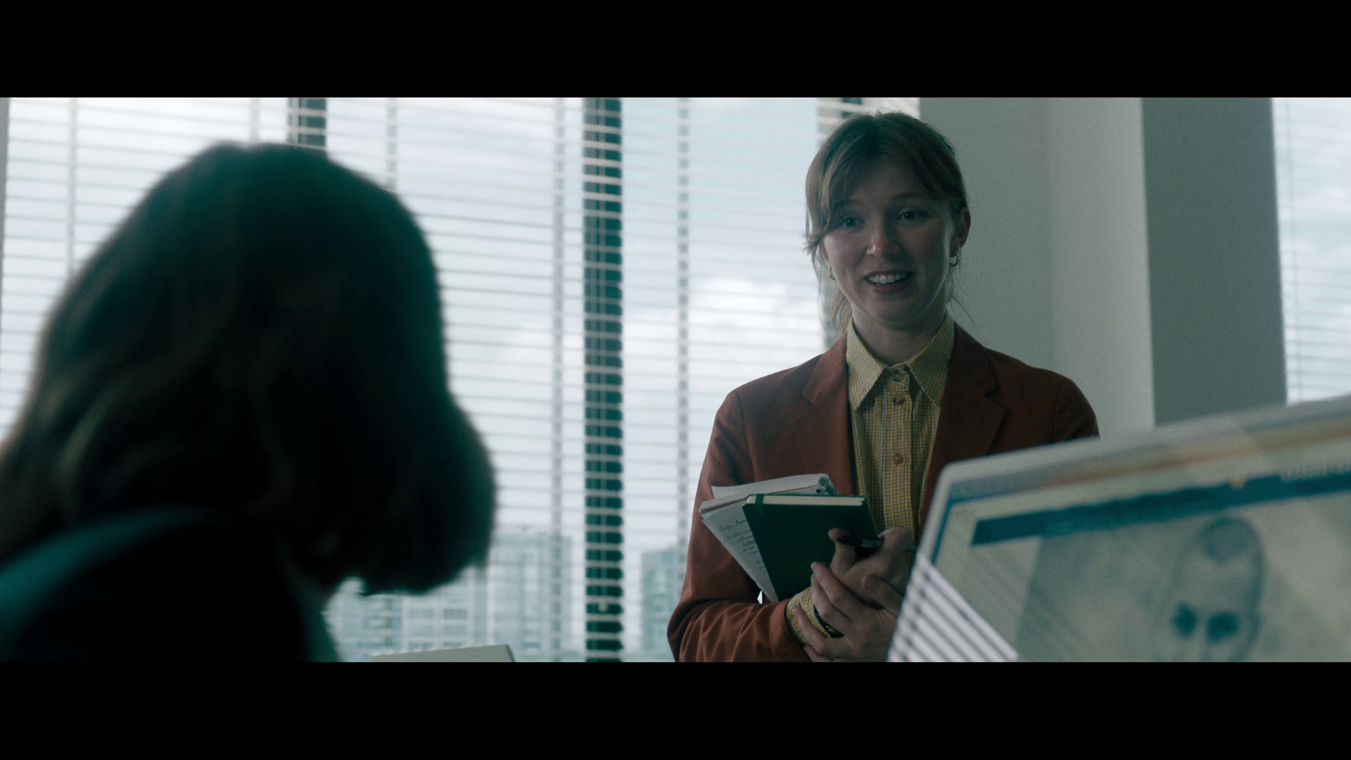 10号舱里的女人 [简繁英字幕].The.Woman.in.Cabin.10.2025.1080p.NF.WEB-DL.DDP.5.1.Atmos.H.264-DreamHD 3.67GB-7.png