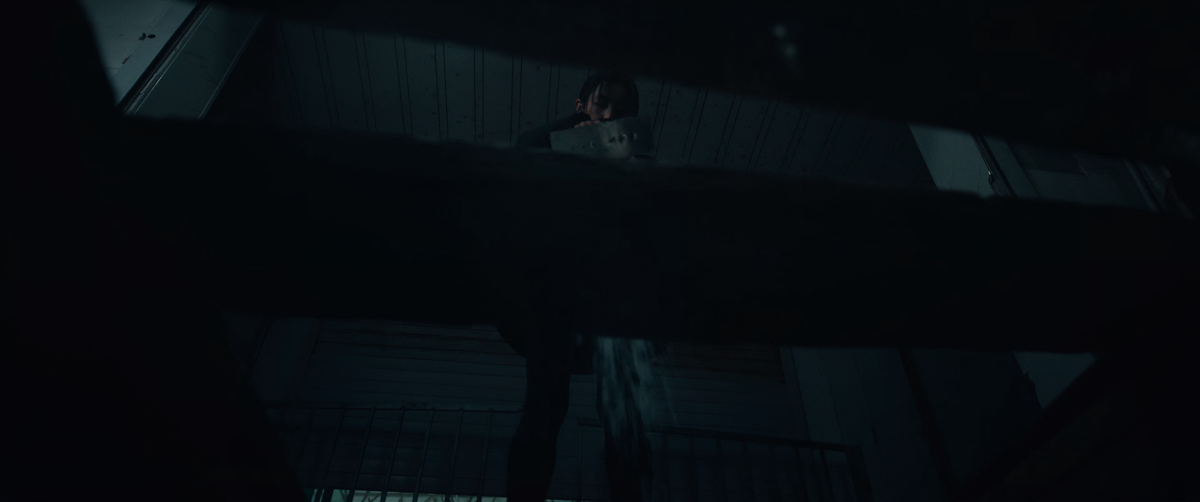 花漾少女杀人事件 [高码版][国语配音/中文字幕].Girl.On.Edge.2025.2160p.HQ.WEB-DL.H265.DTS-QuickIO 14.11GB-4.png