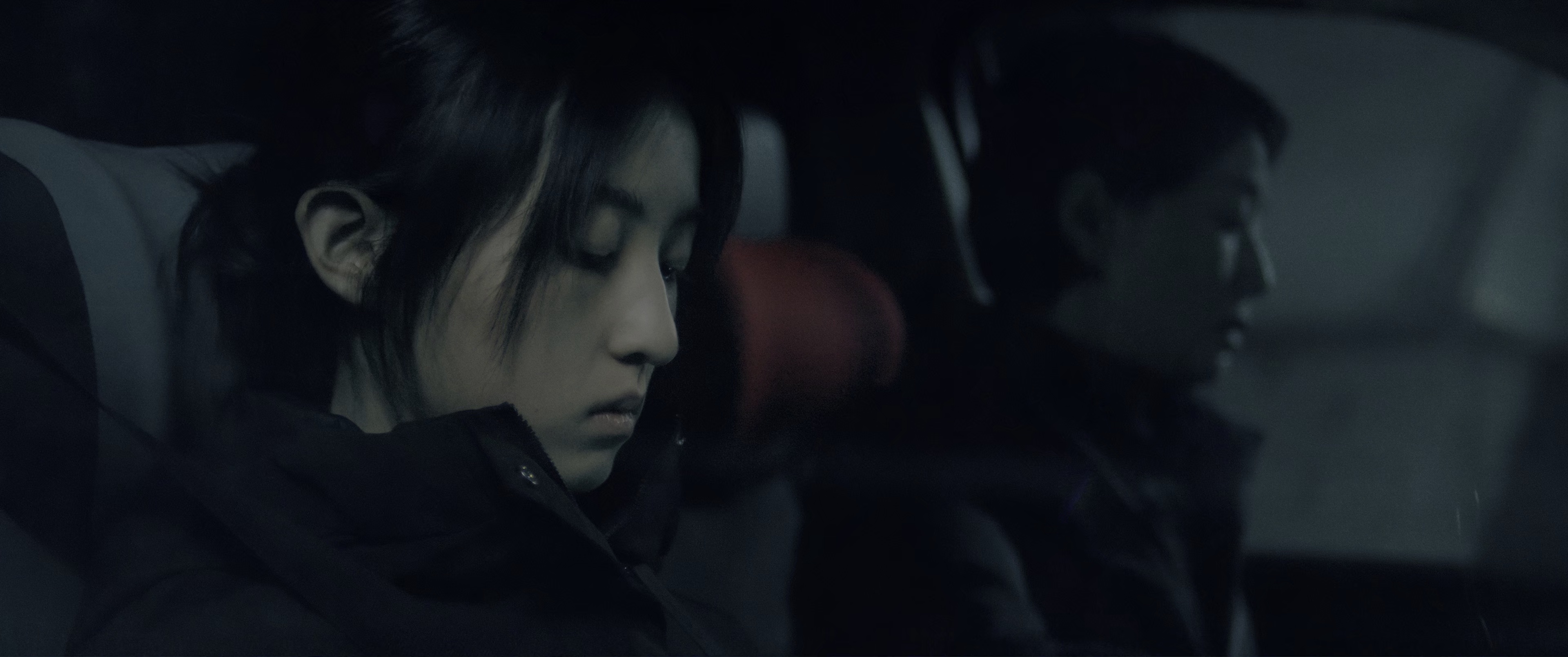 花漾少女杀人事件 [高码版][国语配音/中文字幕].Girl.On.Edge.2025.2160p.HQ.WEB-DL.H265.HDR.DTS-QuickIO 14.21GB-2.png