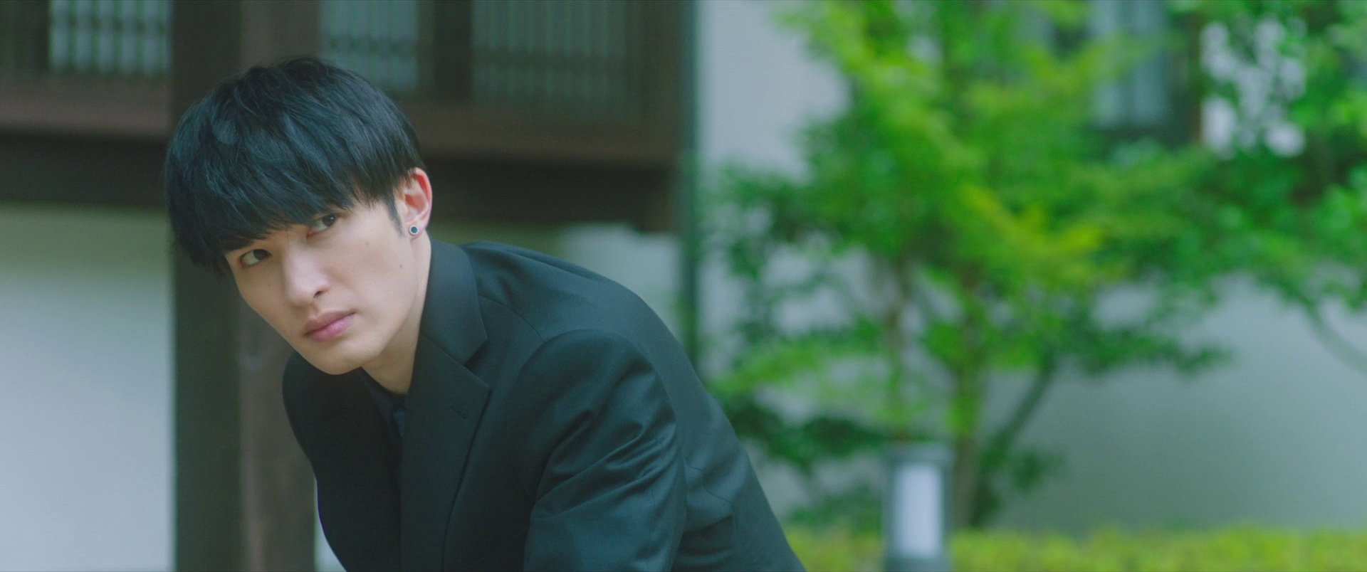 大小姐和看门犬 [简繁字幕].A.Girl.&.Her.Guard.Dog.2025.1080p.BluRay.x265.10bit.DTS-CTRLHD 4.37GB-2.png