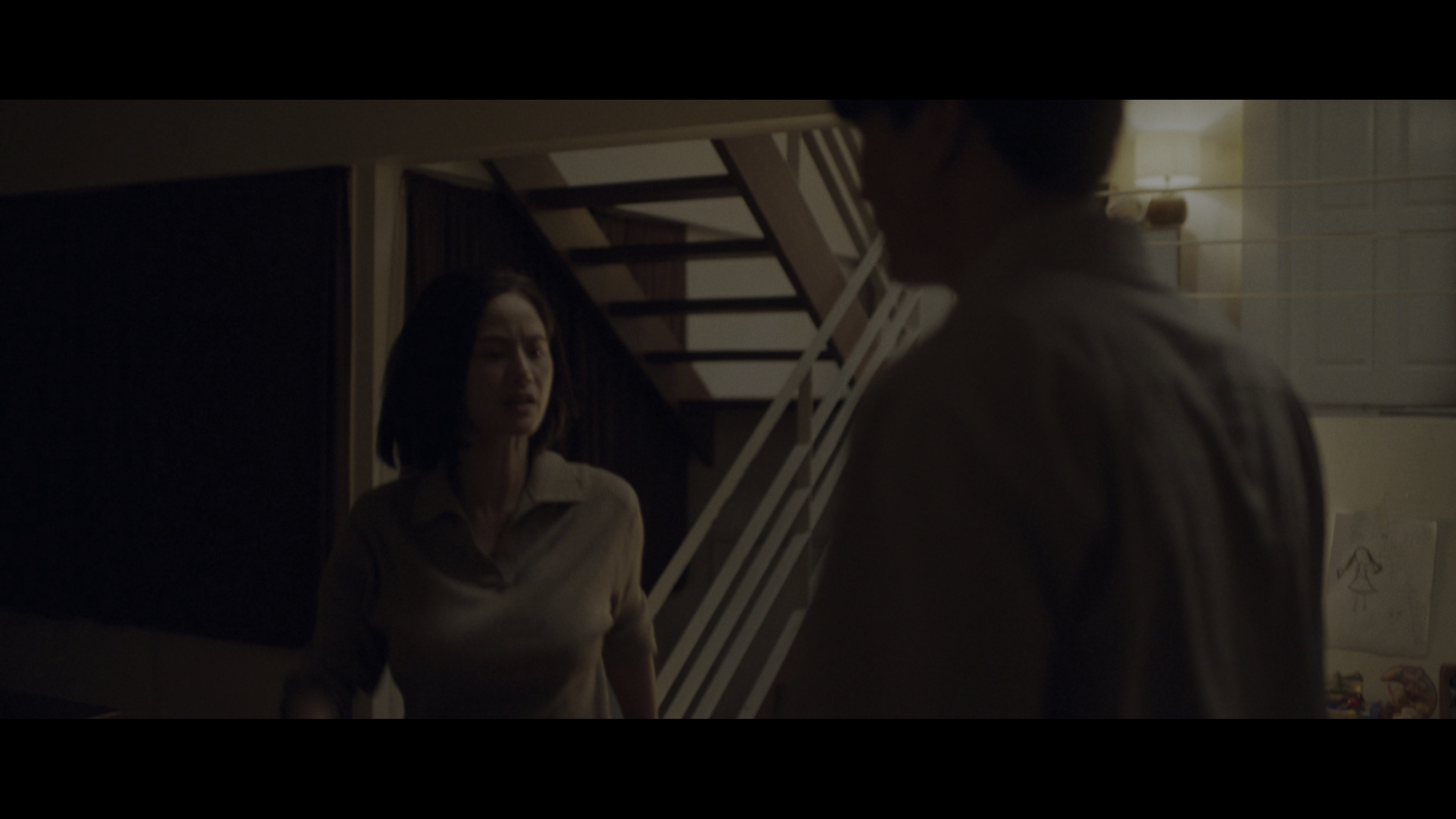 死后人人爱 [简繁英字幕].Everybody.Loves.Me.When.Im.Dead.2025.2160p.NF.WEB-DL.DDP5.1.Atmos.HDR.H.265-PandaQT 11.18GB-6.png