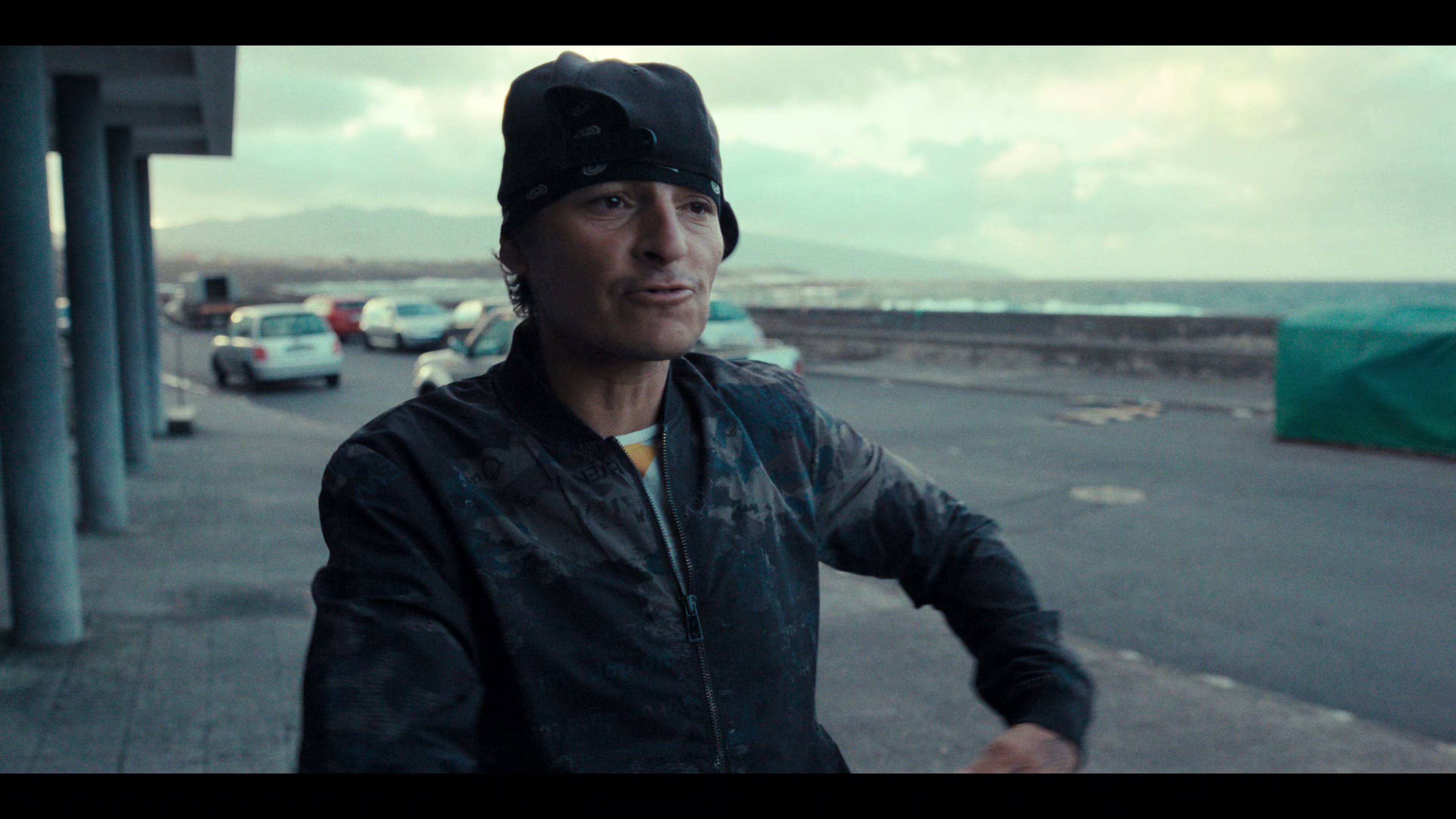 毒海狂涛：鱼尾村离奇事件 [简繁英字幕].2025.2160p.NF.WEB-DL.DDP.5.1.Atmos.H.265-DreamHD 8.13GB-3.png