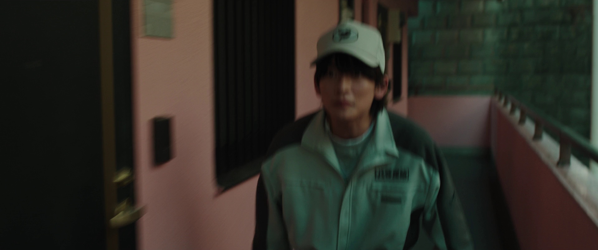 那个人消失了 [中文字幕].That.person.has.disappeared.2024.1080p.BluRay.x264.DD5.1-ParkHD 7.03GB-4.png