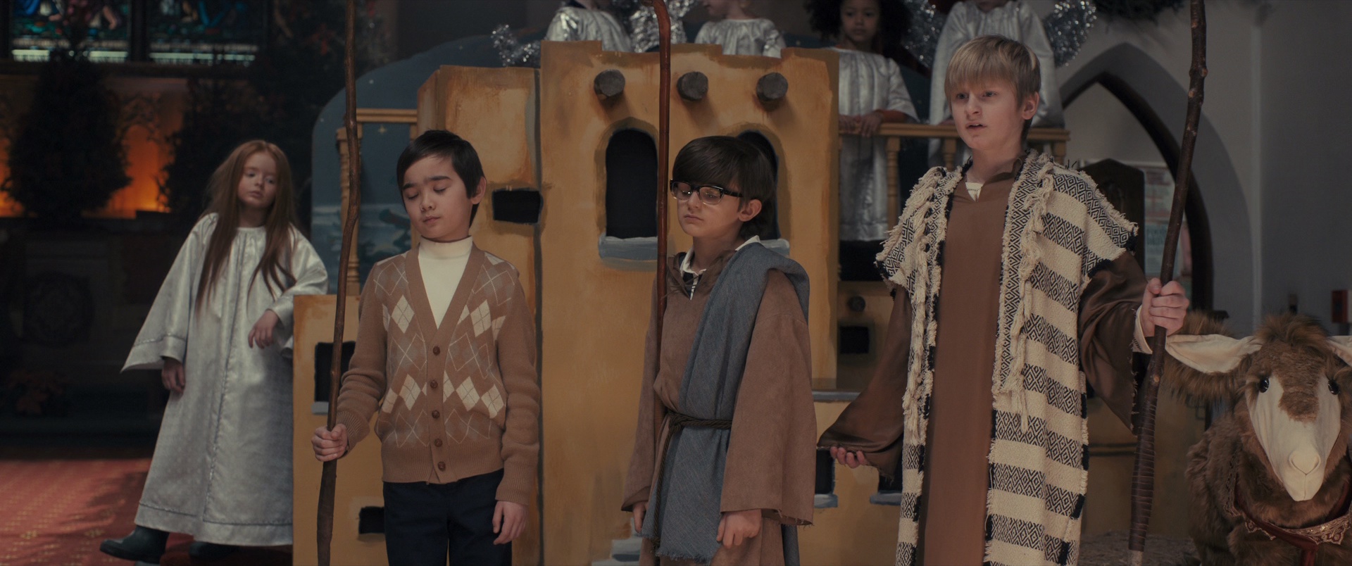 史上最棒的圣诞庆典 [简繁英字幕].The.Best.Christmas.Pageant.Ever.2024.BluRay.1080p.TrueHD7.1.x265.10bit-DreamHD 5.92GB-5.png