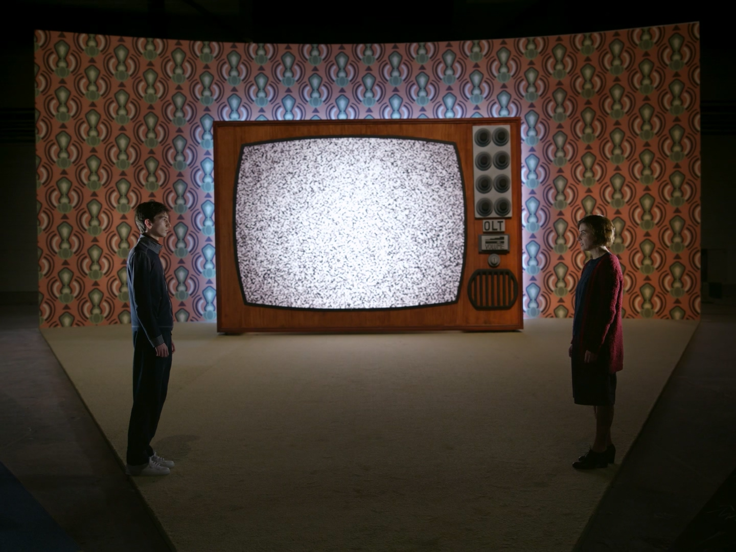 大写的印刷体 [英文字幕].Uppercase.Print.2020.1080p.AMZN.WEB-DL.DDP2.0.H.264-TEPES 7.19GB-3.jpg